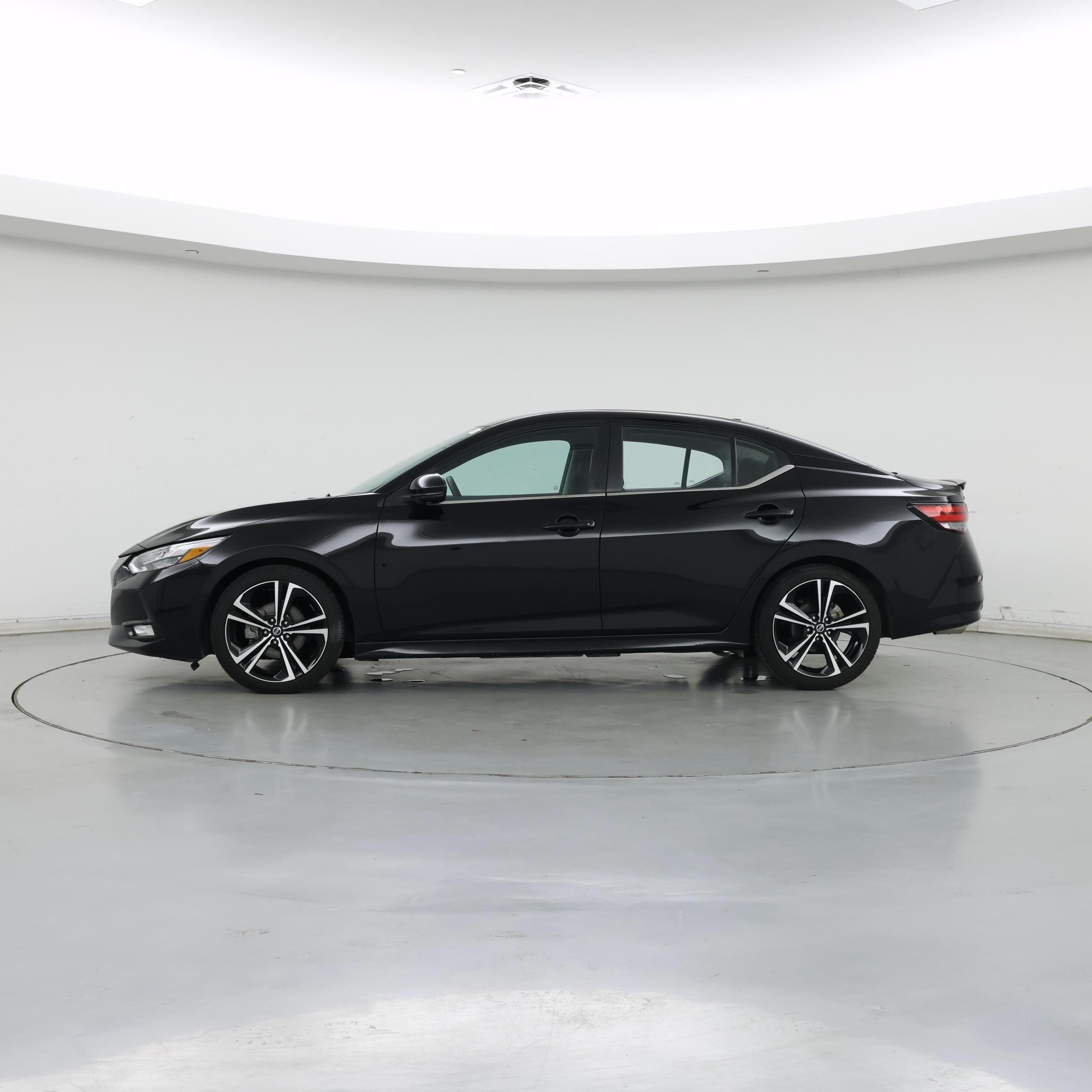Thumbnail: 2021 Nissan Sentra - 3