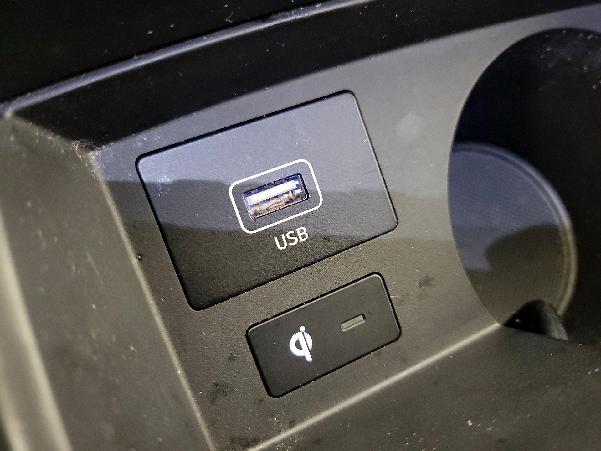 Thumbnail: 2023 Hyundai Santa Fe - 19