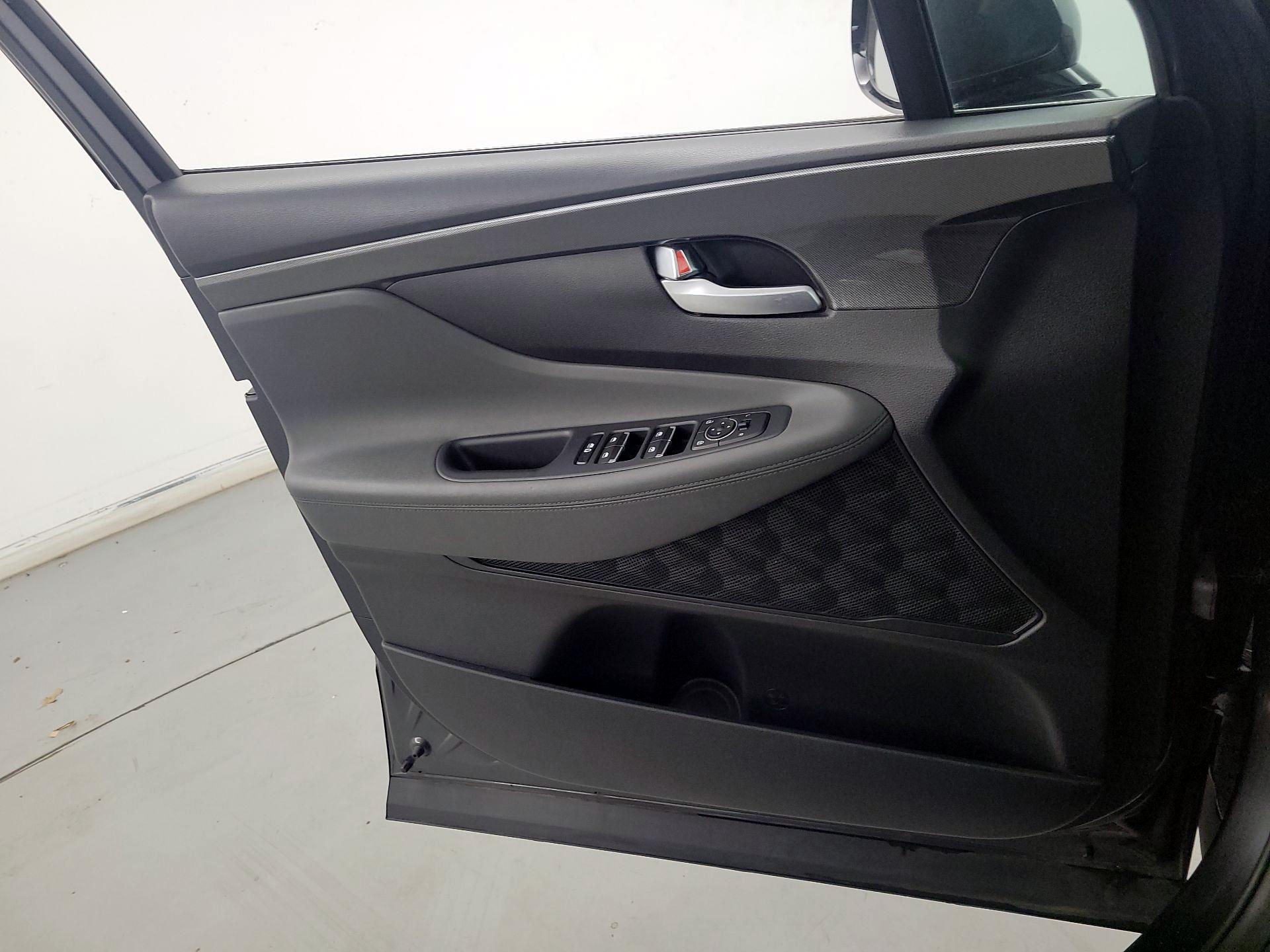 Thumbnail: 2023 Hyundai Santa Fe - 12