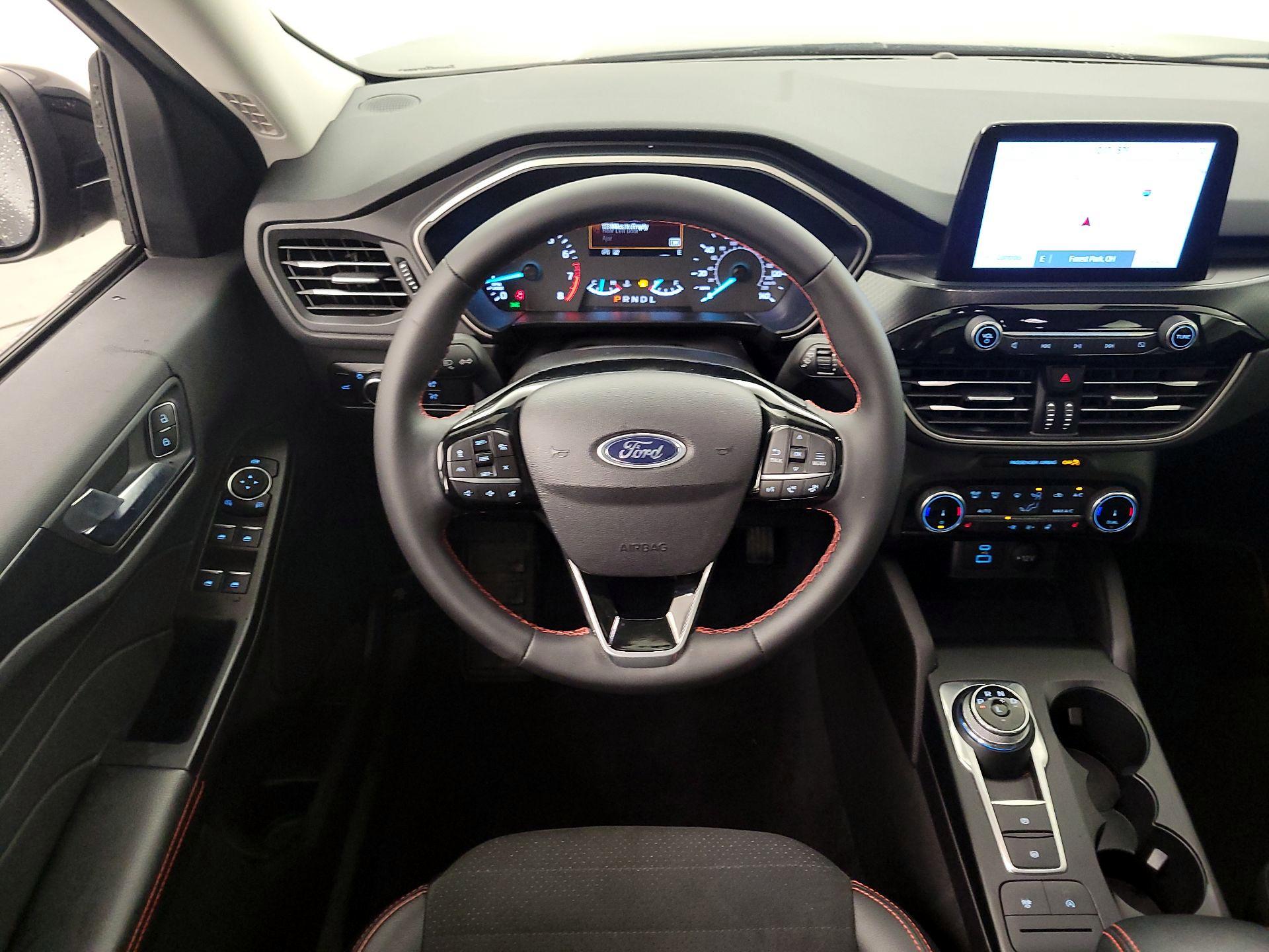 Thumbnail: 2022 Ford Escape - 10