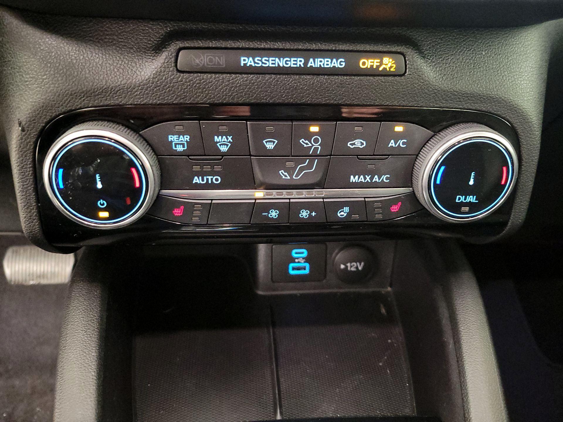 Thumbnail: 2022 Ford Escape - 17