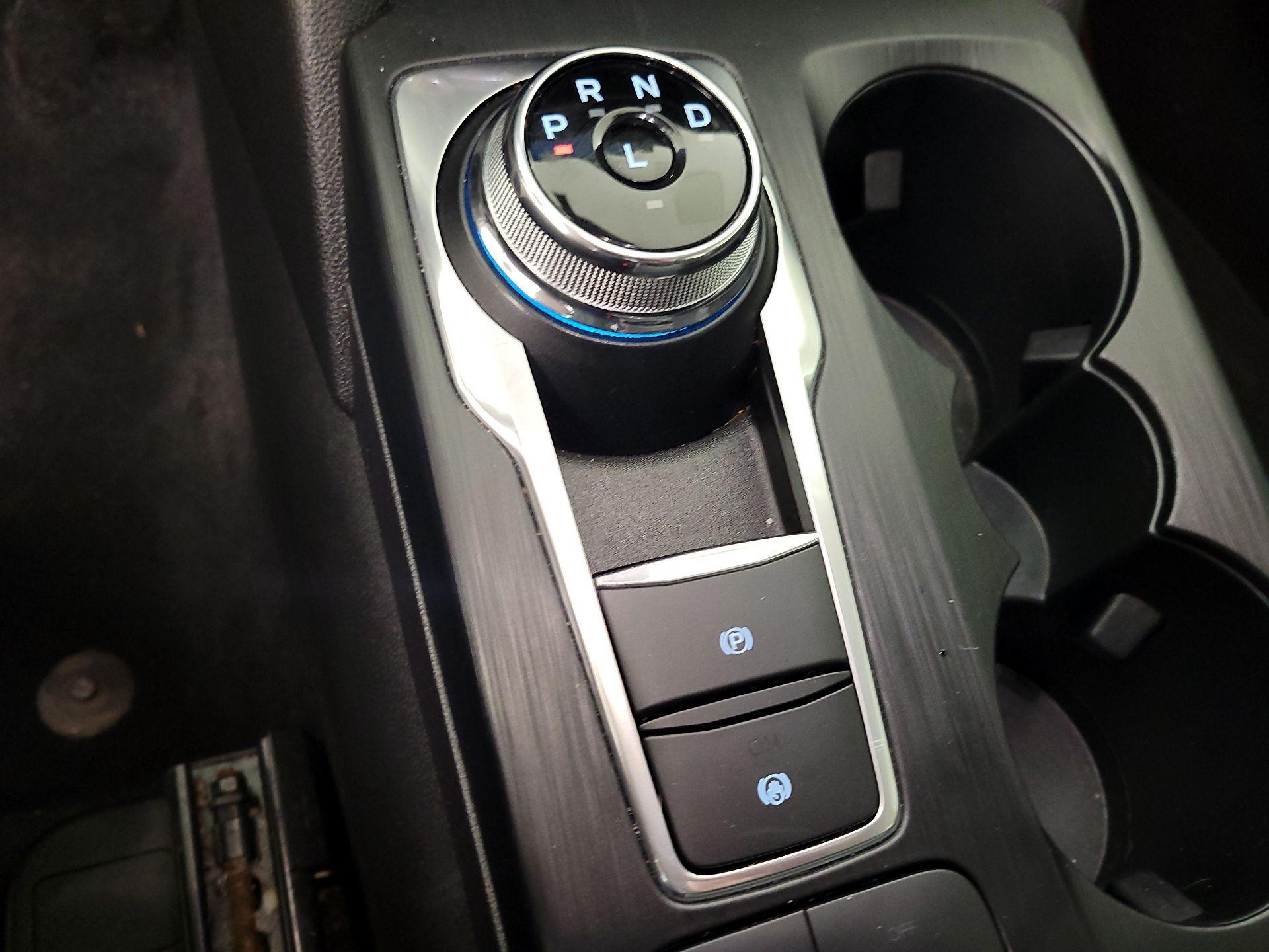 Thumbnail: 2022 Ford Escape - 18