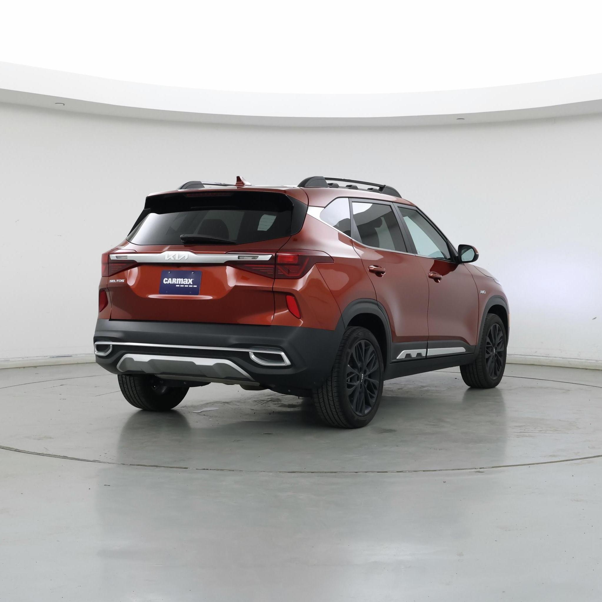 Thumbnail: 2023 Kia Seltos - 8