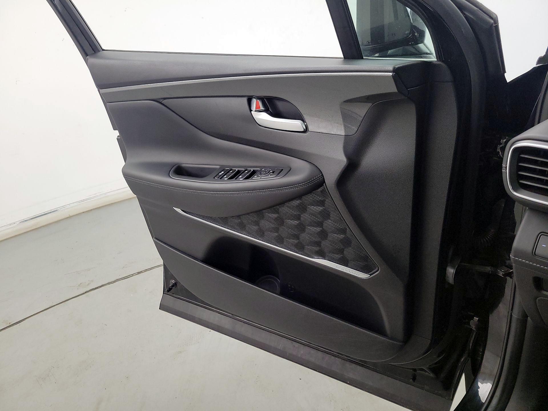 Thumbnail: 2023 Hyundai Santa Fe - 12