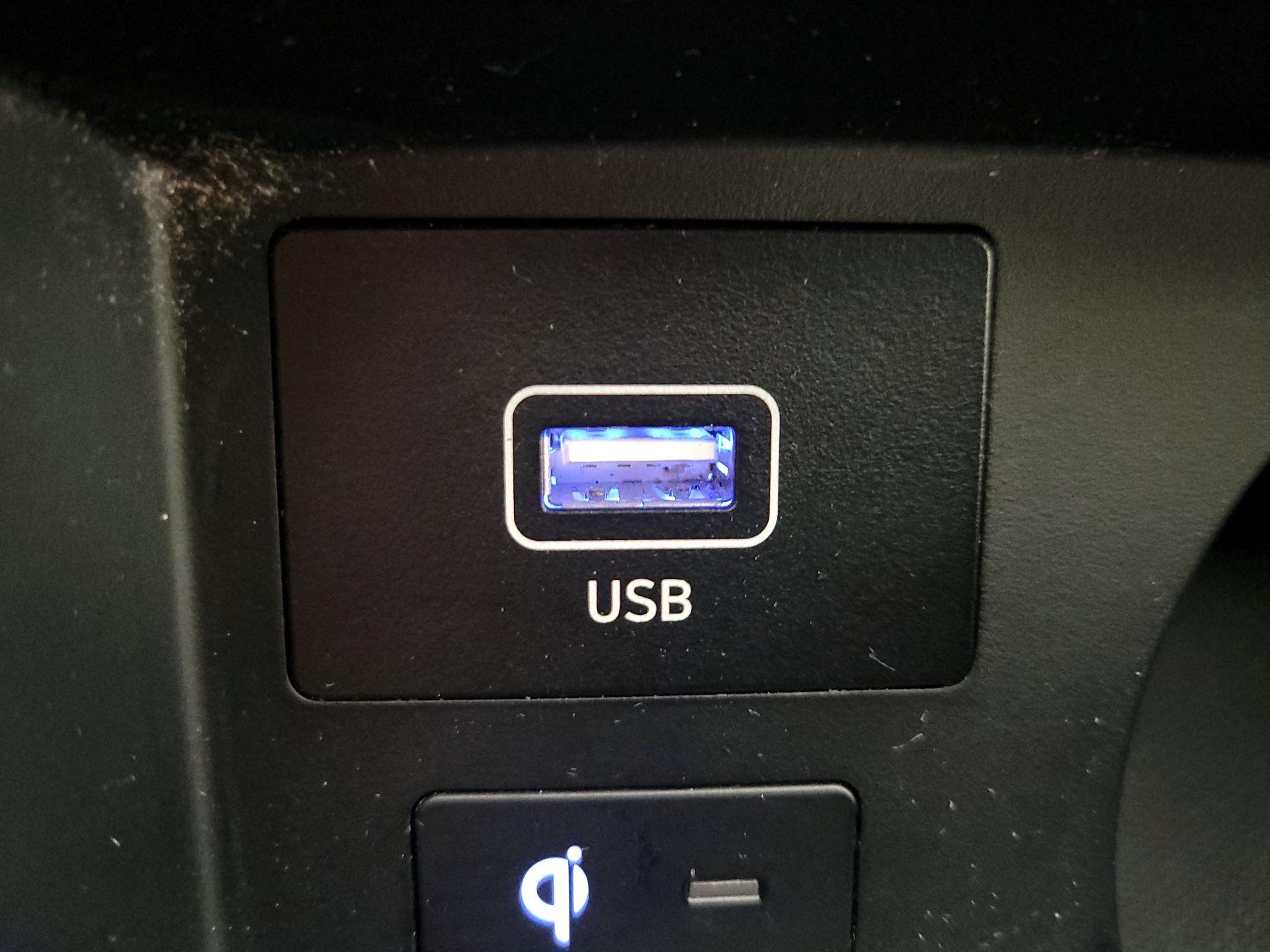 Thumbnail: 2023 Hyundai Santa Fe - 19