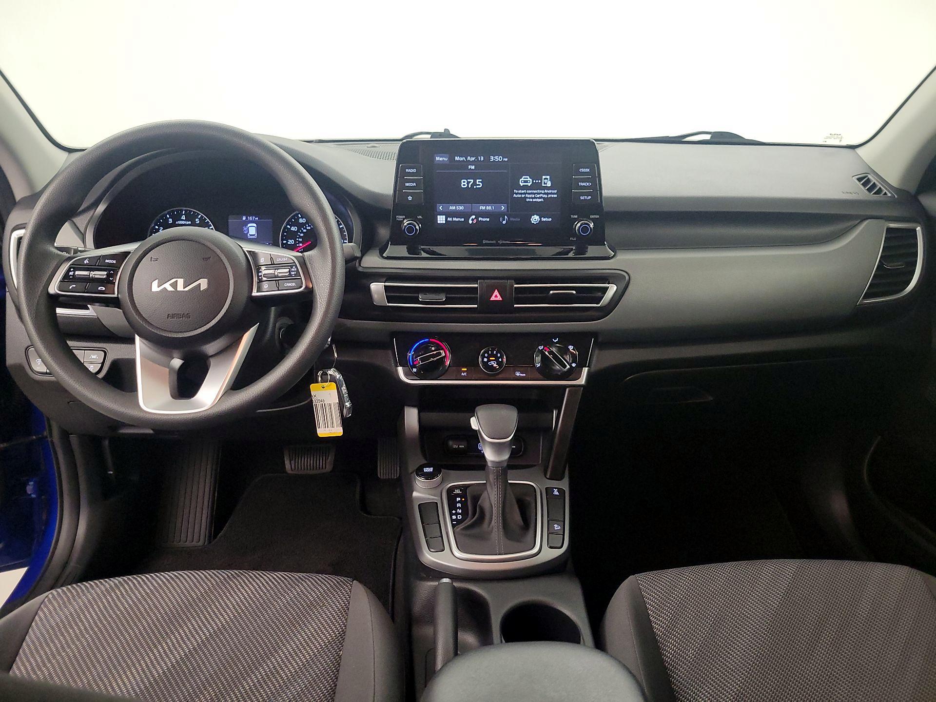 Thumbnail: 2023 Kia Seltos - 9