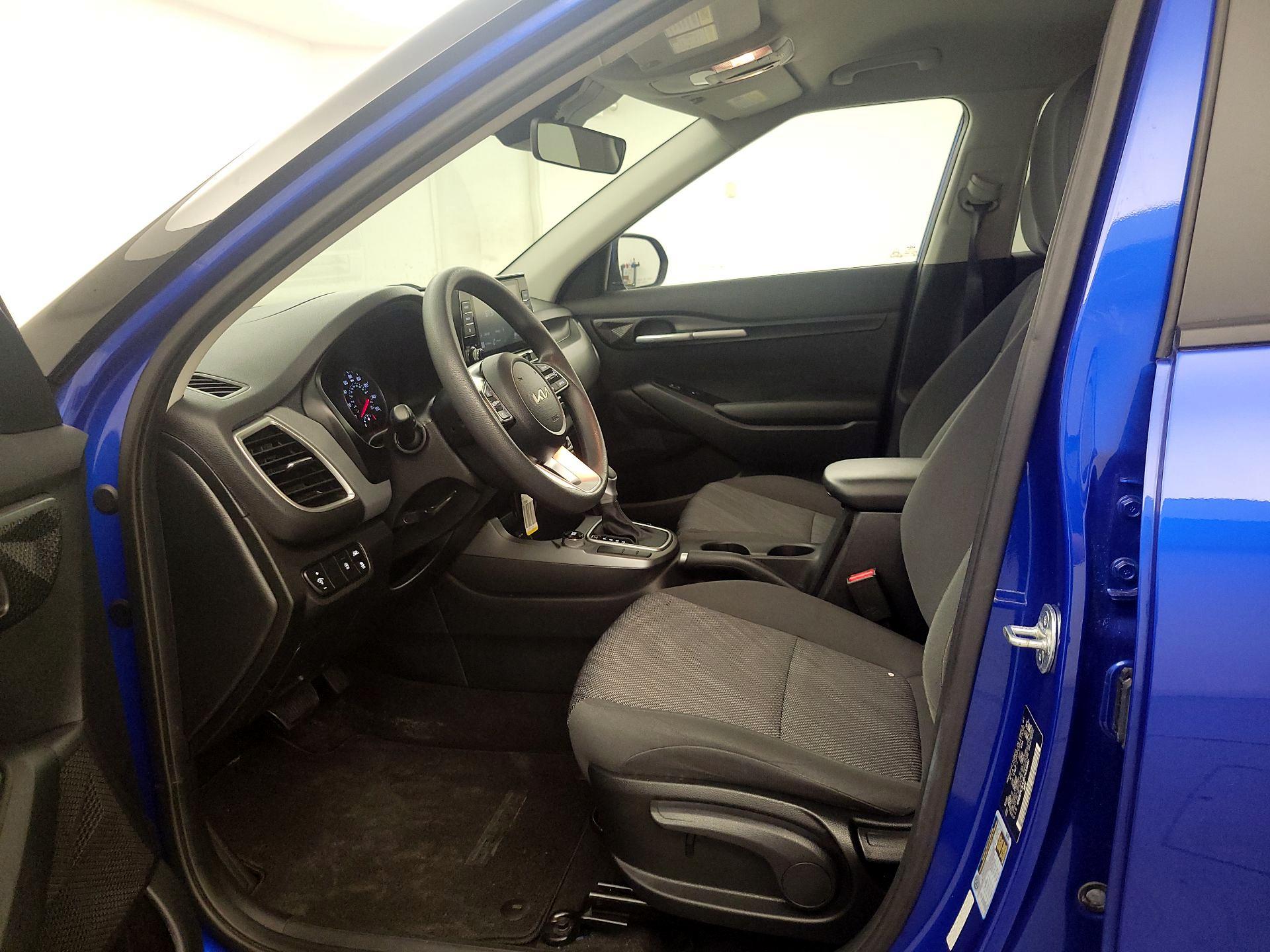 Thumbnail: 2023 Kia Seltos - 11