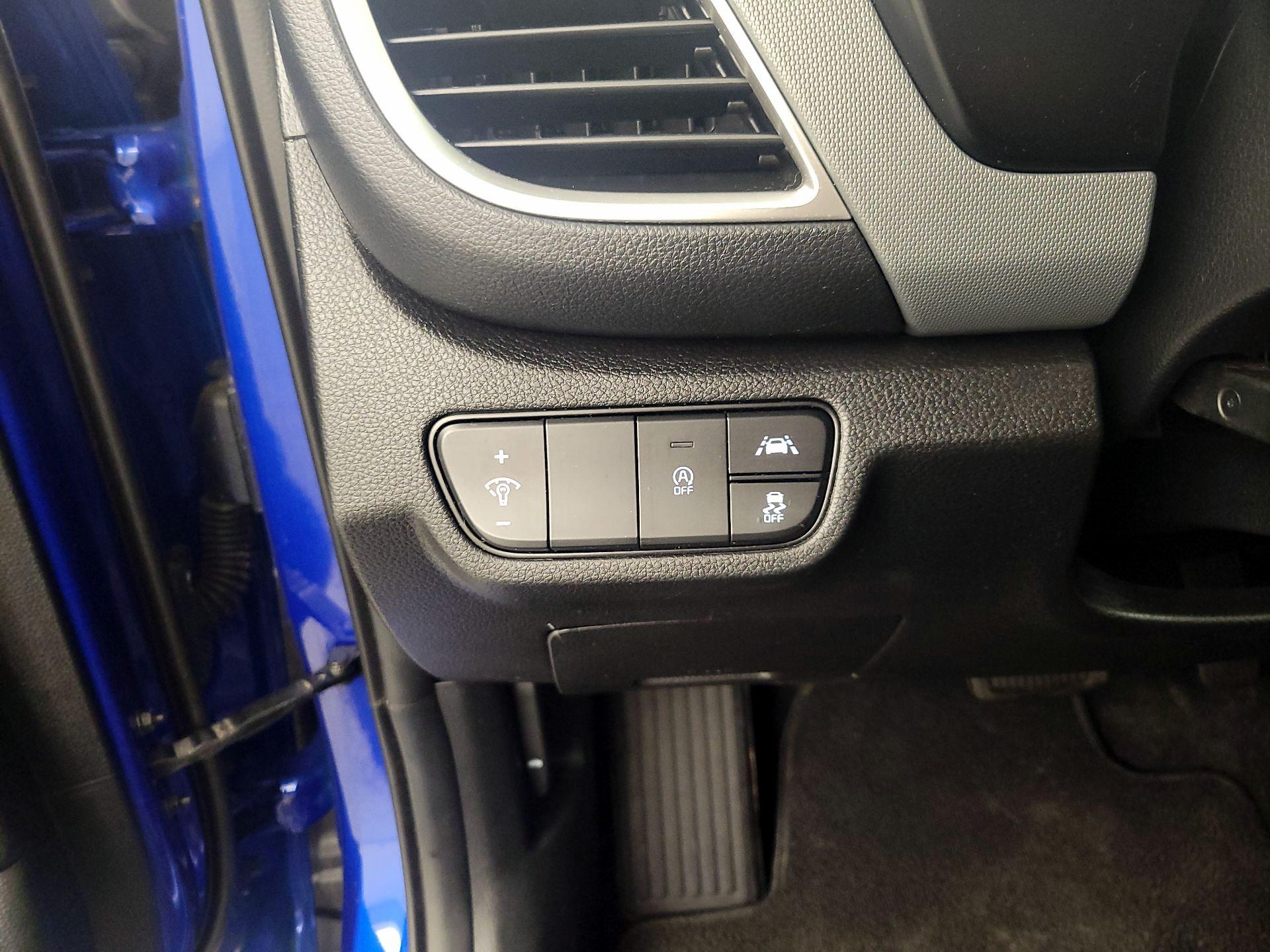 Thumbnail: 2023 Kia Seltos - 13