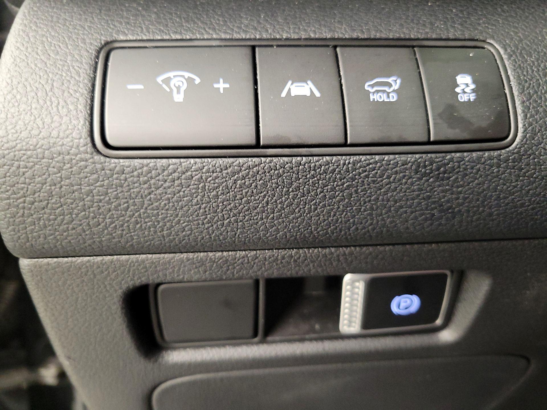 Thumbnail: 2023 Hyundai Santa Fe - 13