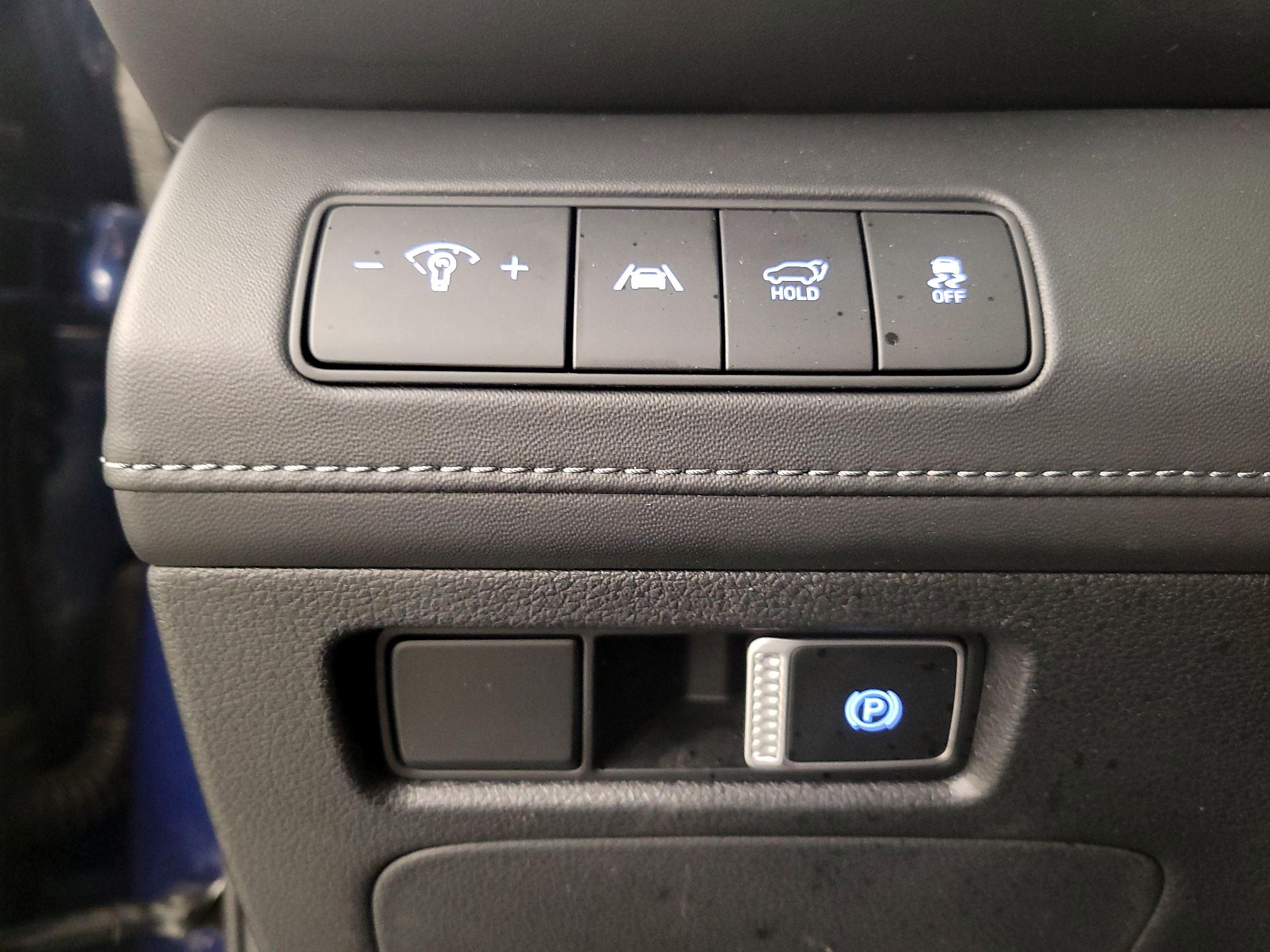 Thumbnail: 2023 Hyundai Santa Fe - 13