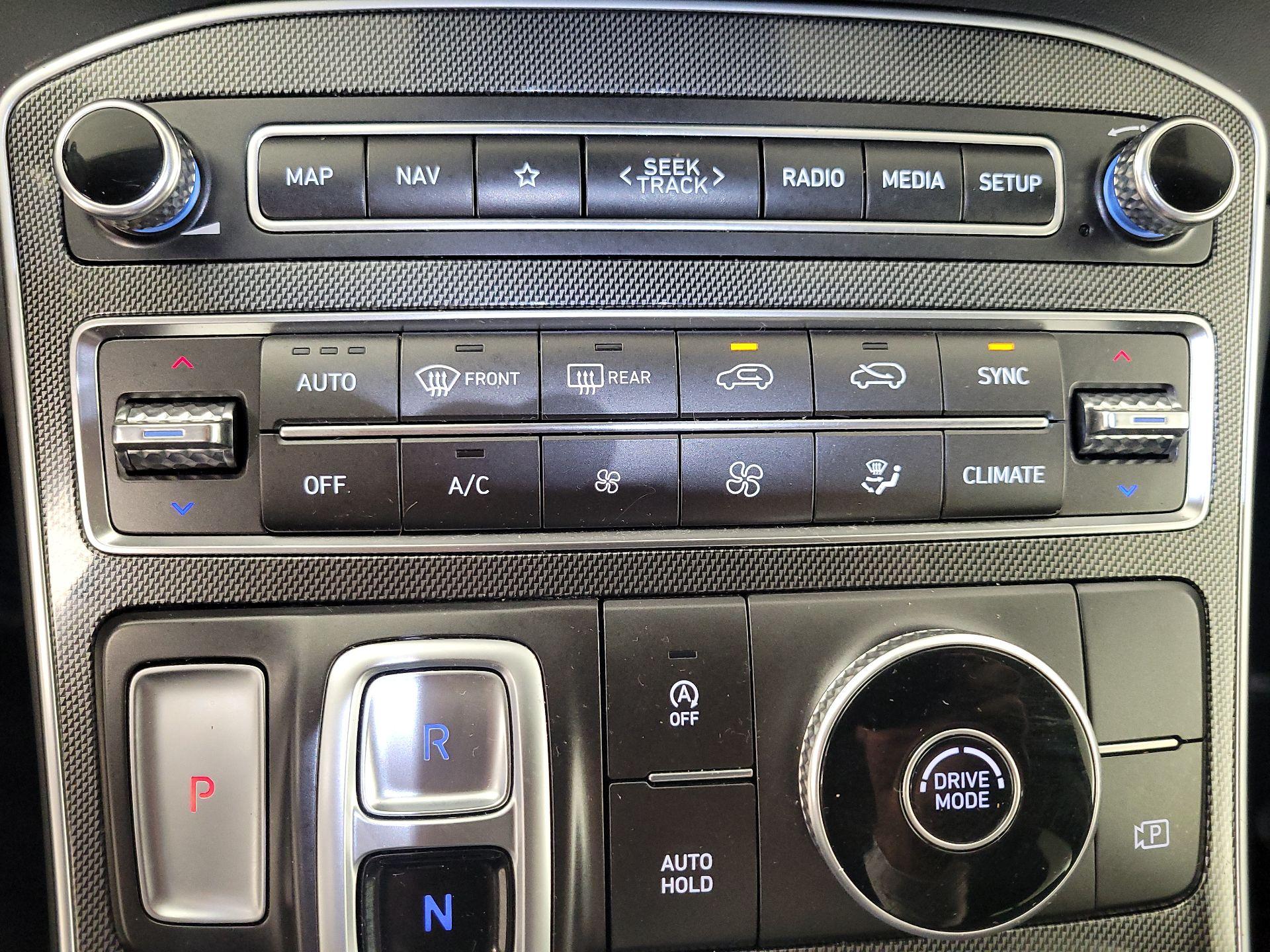 Thumbnail: 2023 Hyundai Santa Fe - 17