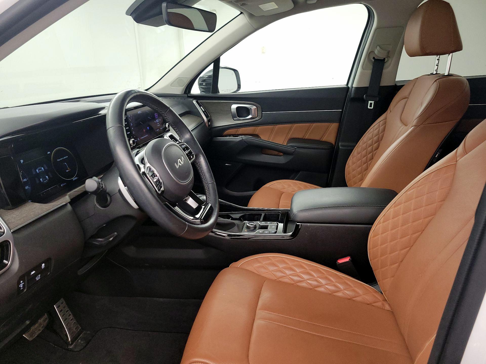 Thumbnail: 2022 Kia Sorento - 11