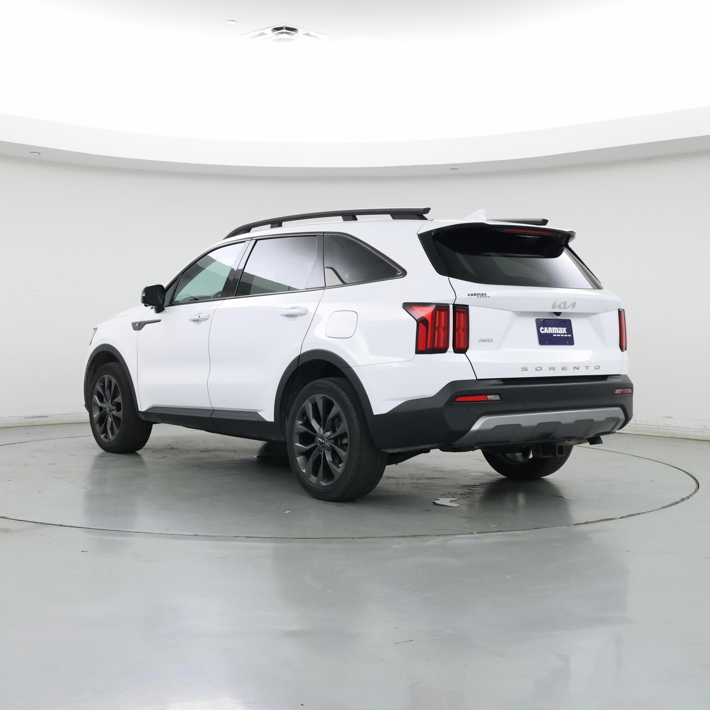 Thumbnail: 2022 Kia Sorento - 2