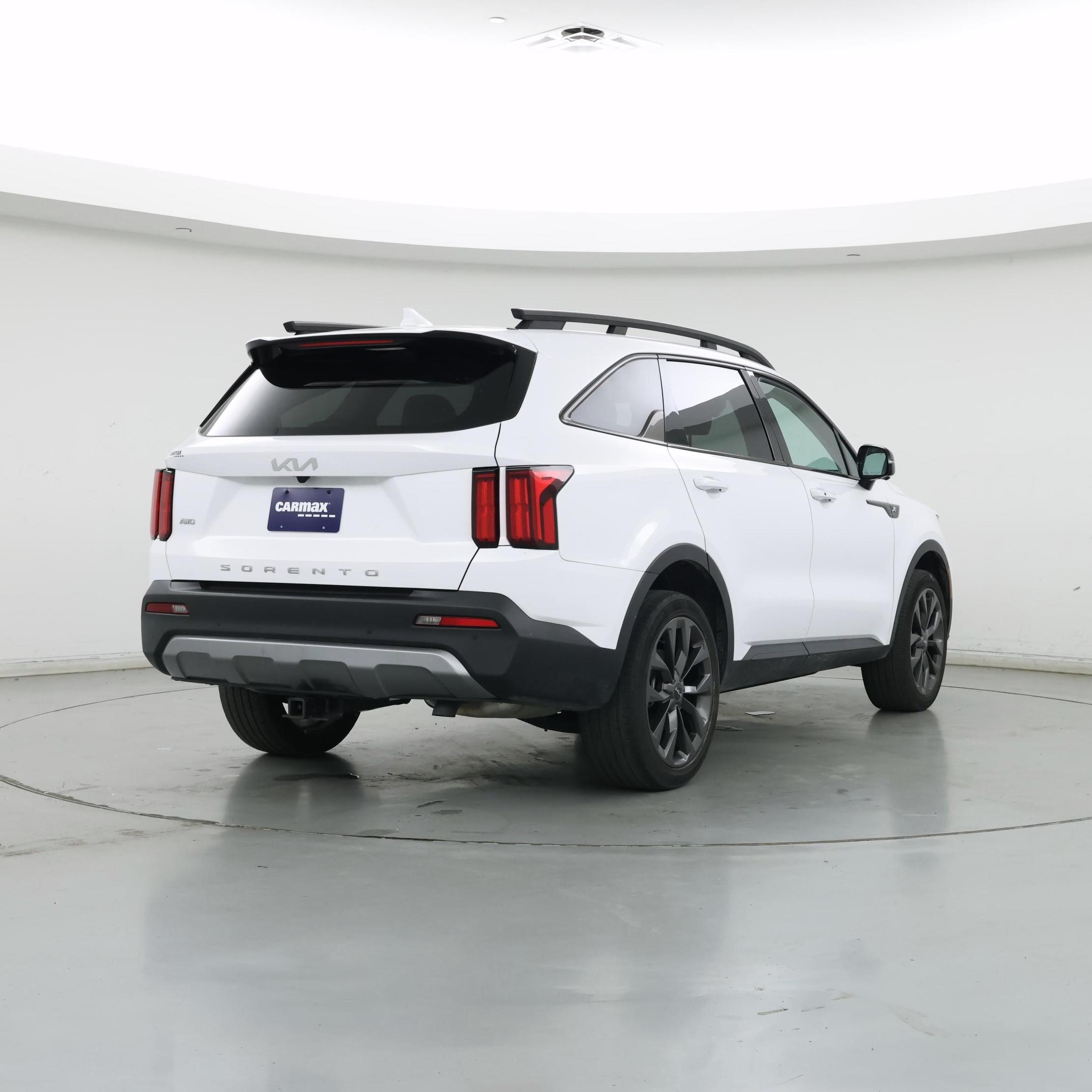 Thumbnail: 2022 Kia Sorento - 8