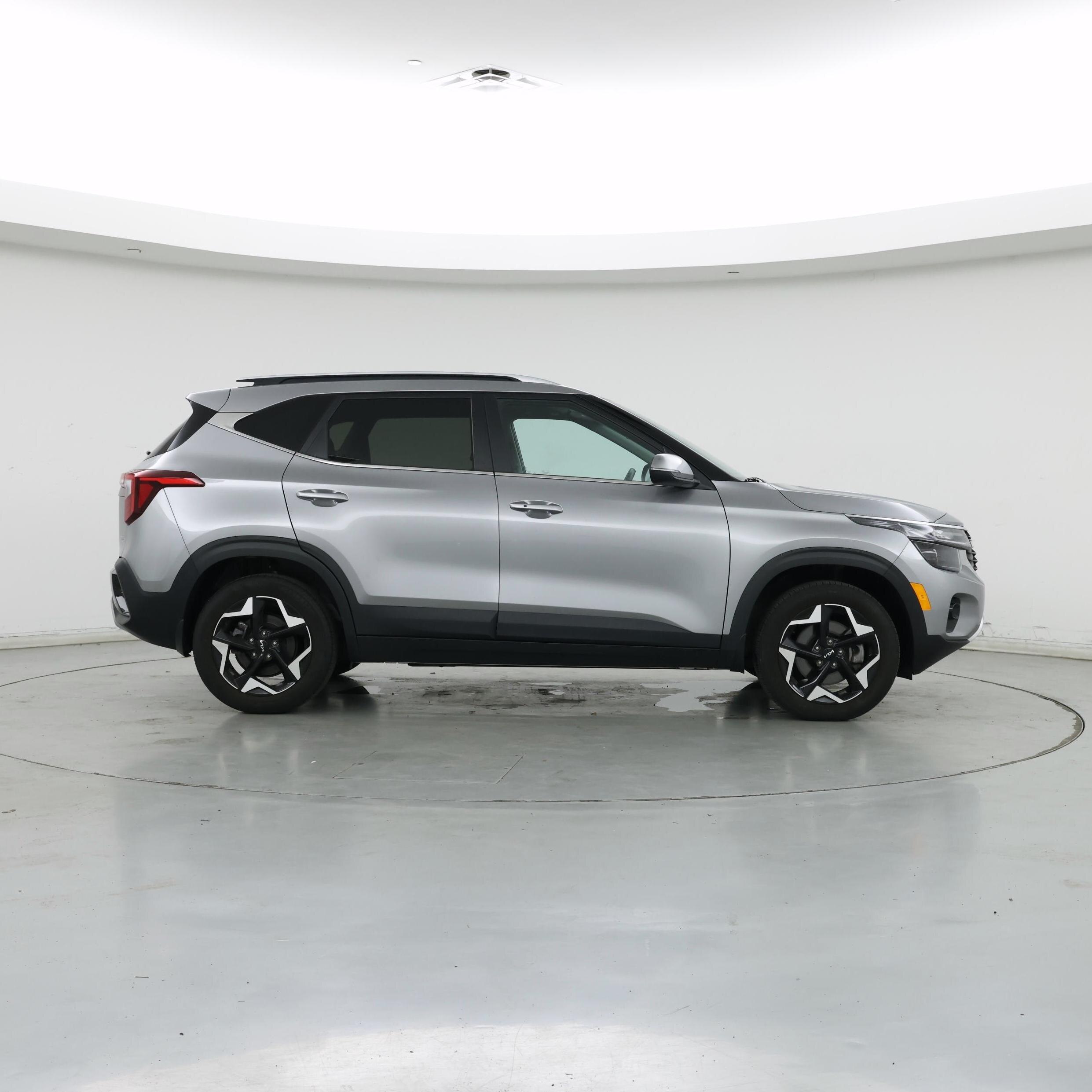 Thumbnail: 2024 Kia Seltos - 7