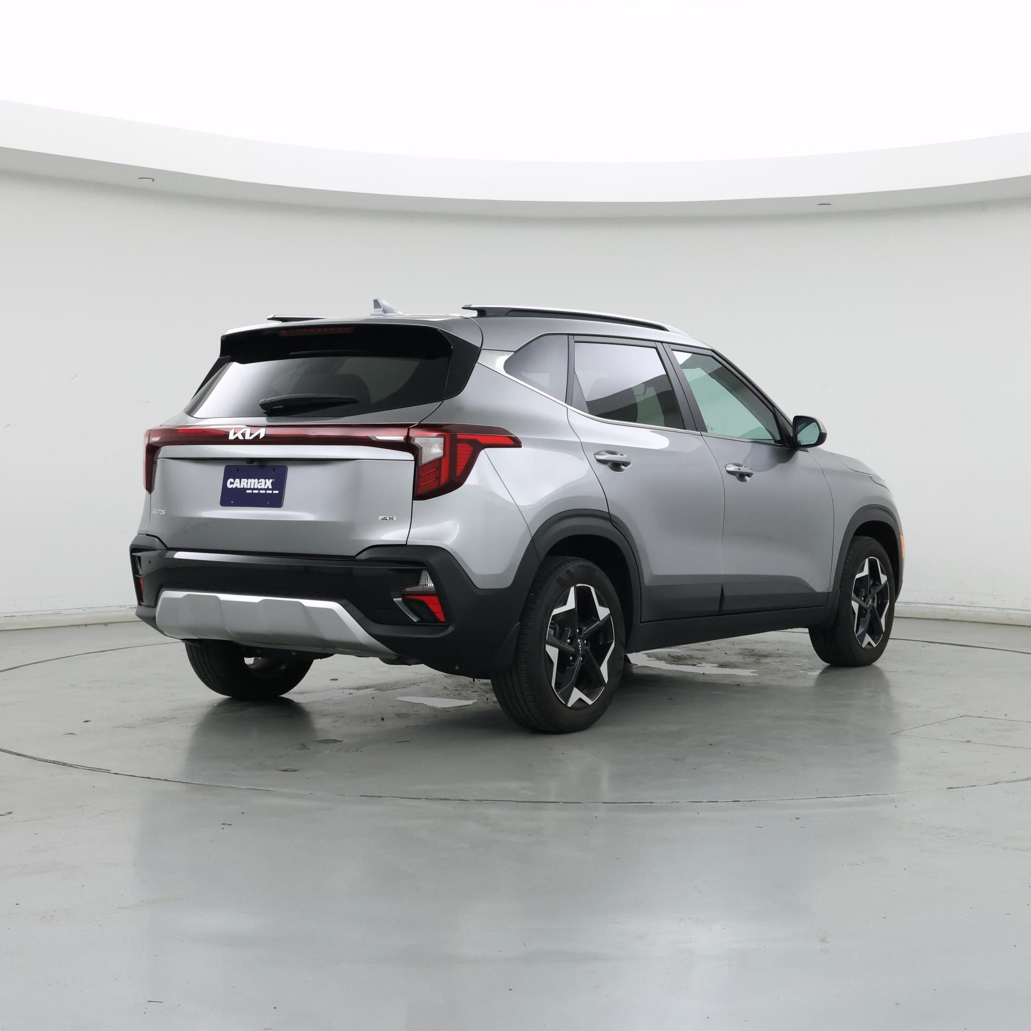 Thumbnail: 2024 Kia Seltos - 8