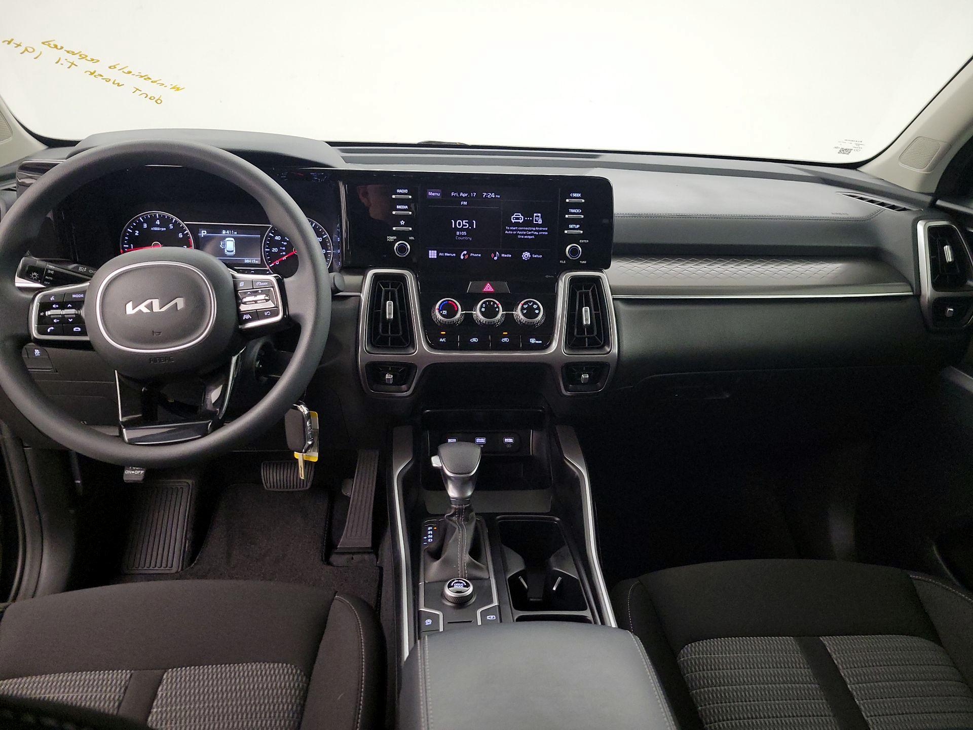 Thumbnail: 2023 Kia Sorento - 9