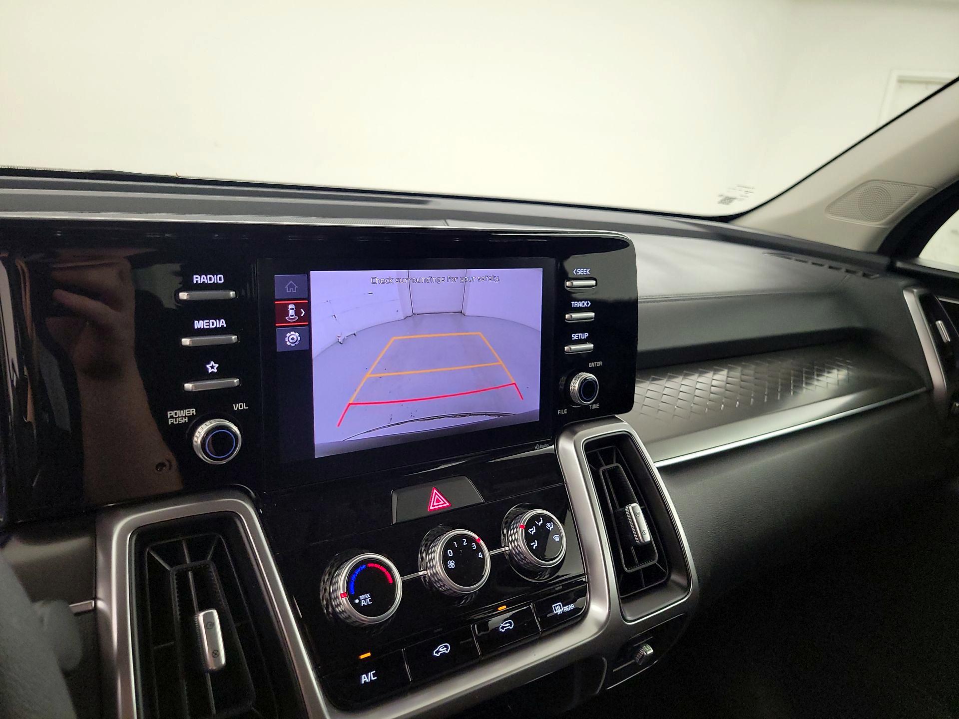 Thumbnail: 2023 Kia Sorento - 14