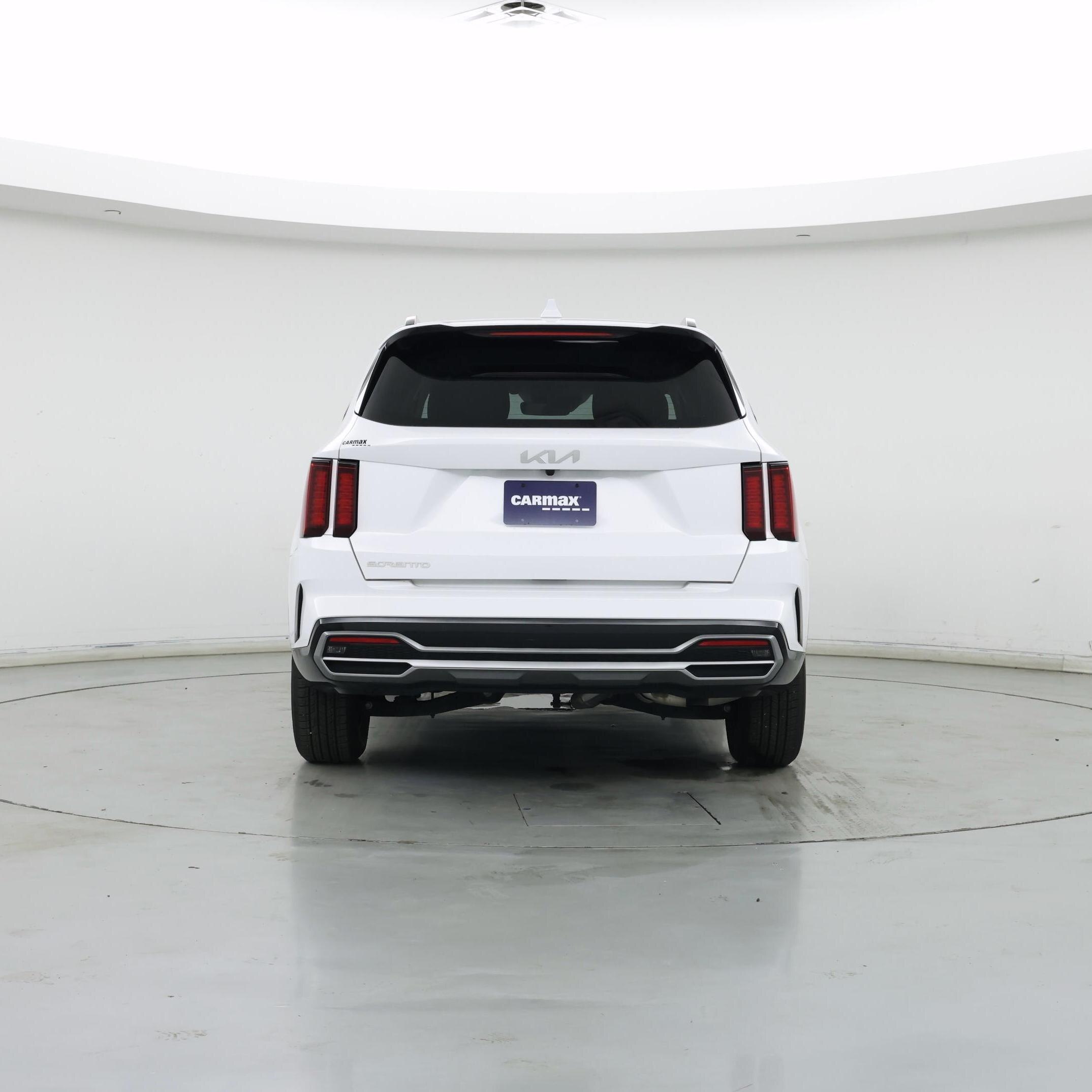Thumbnail: 2023 Kia Sorento - 6