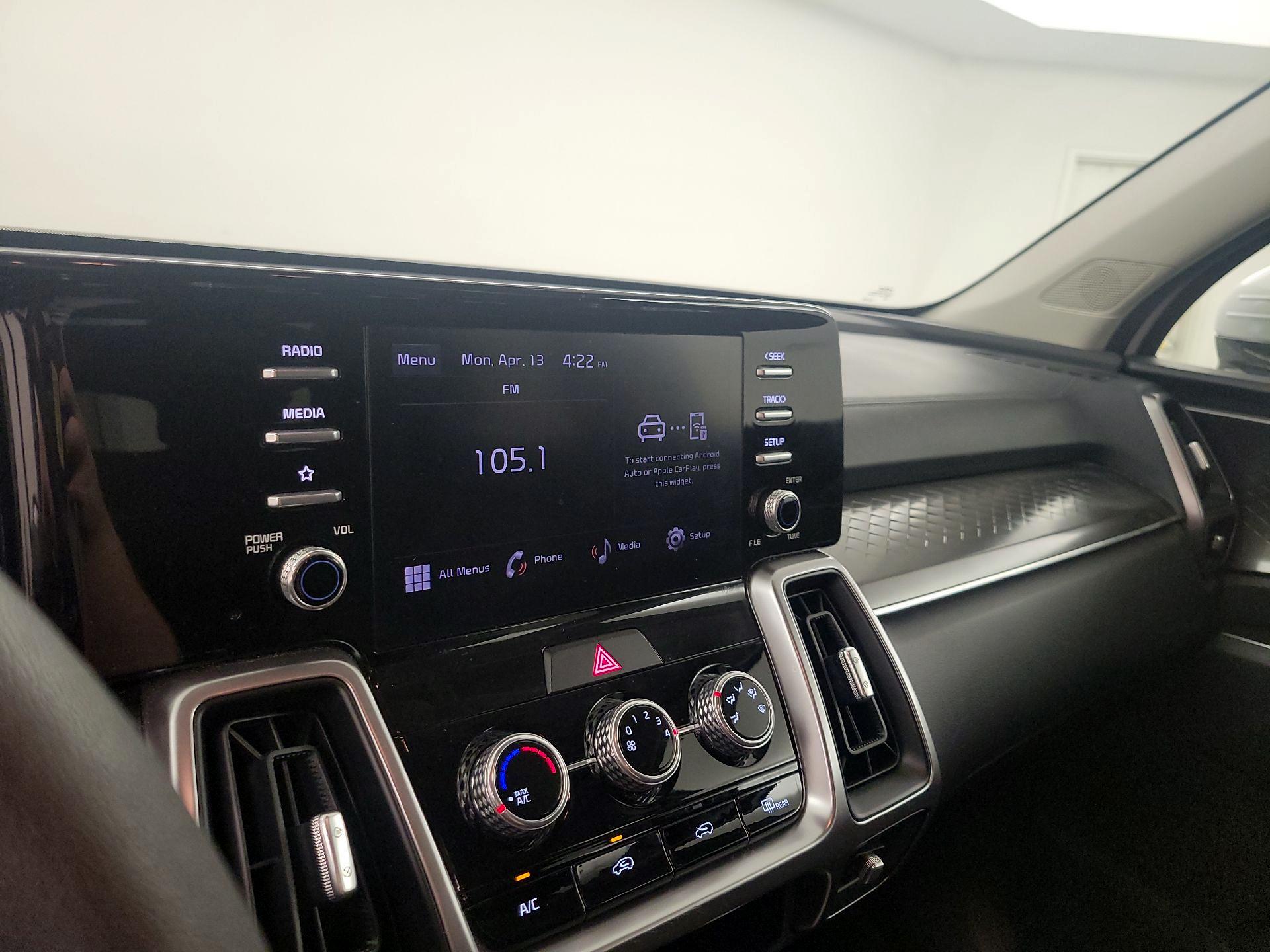 Thumbnail: 2023 Kia Sorento - 15