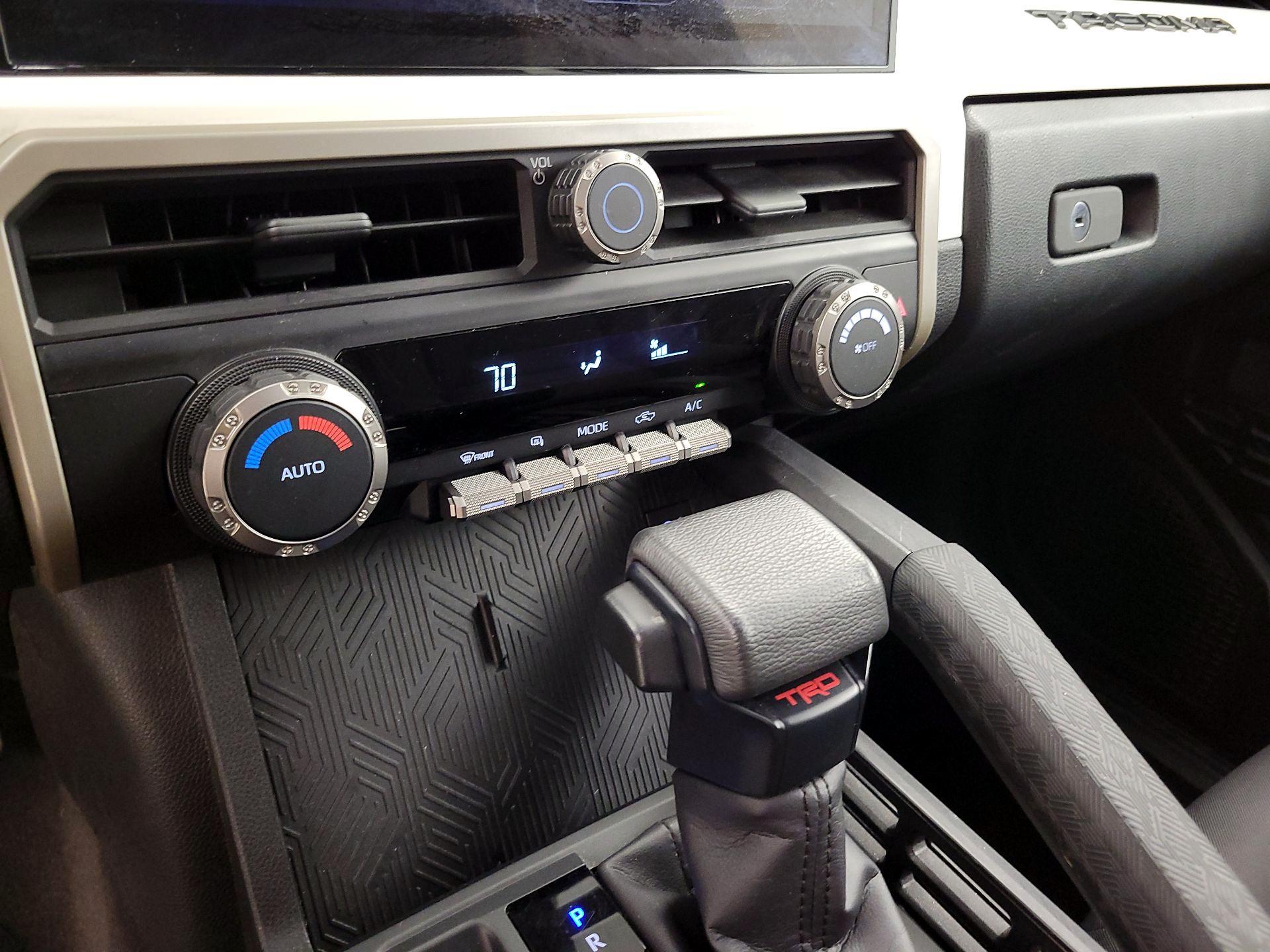 Thumbnail: 2024 Toyota Tacoma - 16