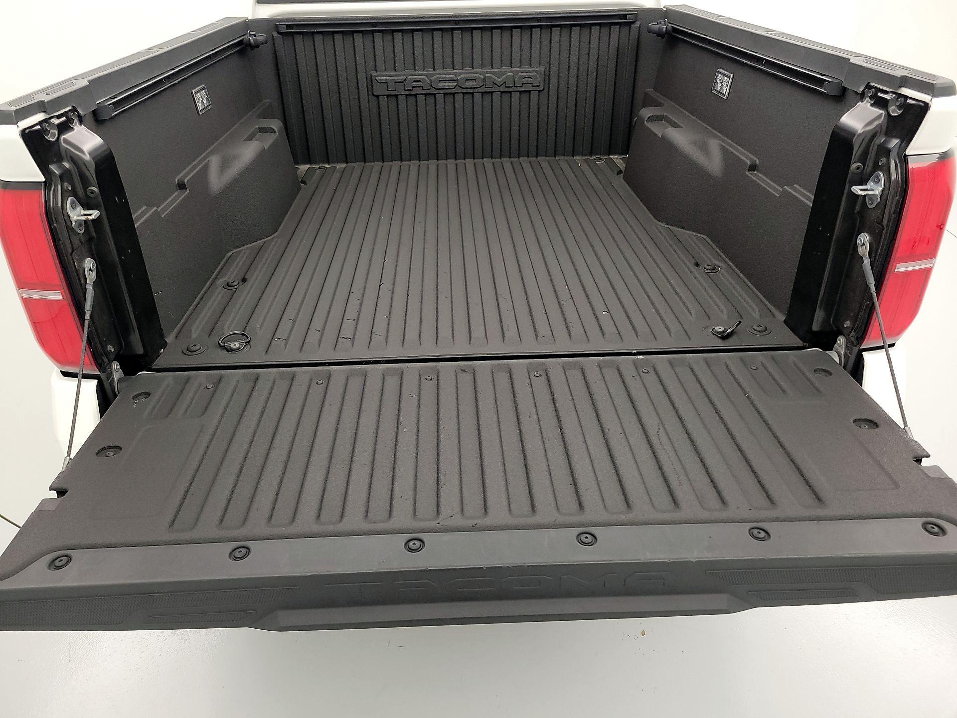 Thumbnail: 2024 Toyota Tacoma - 20