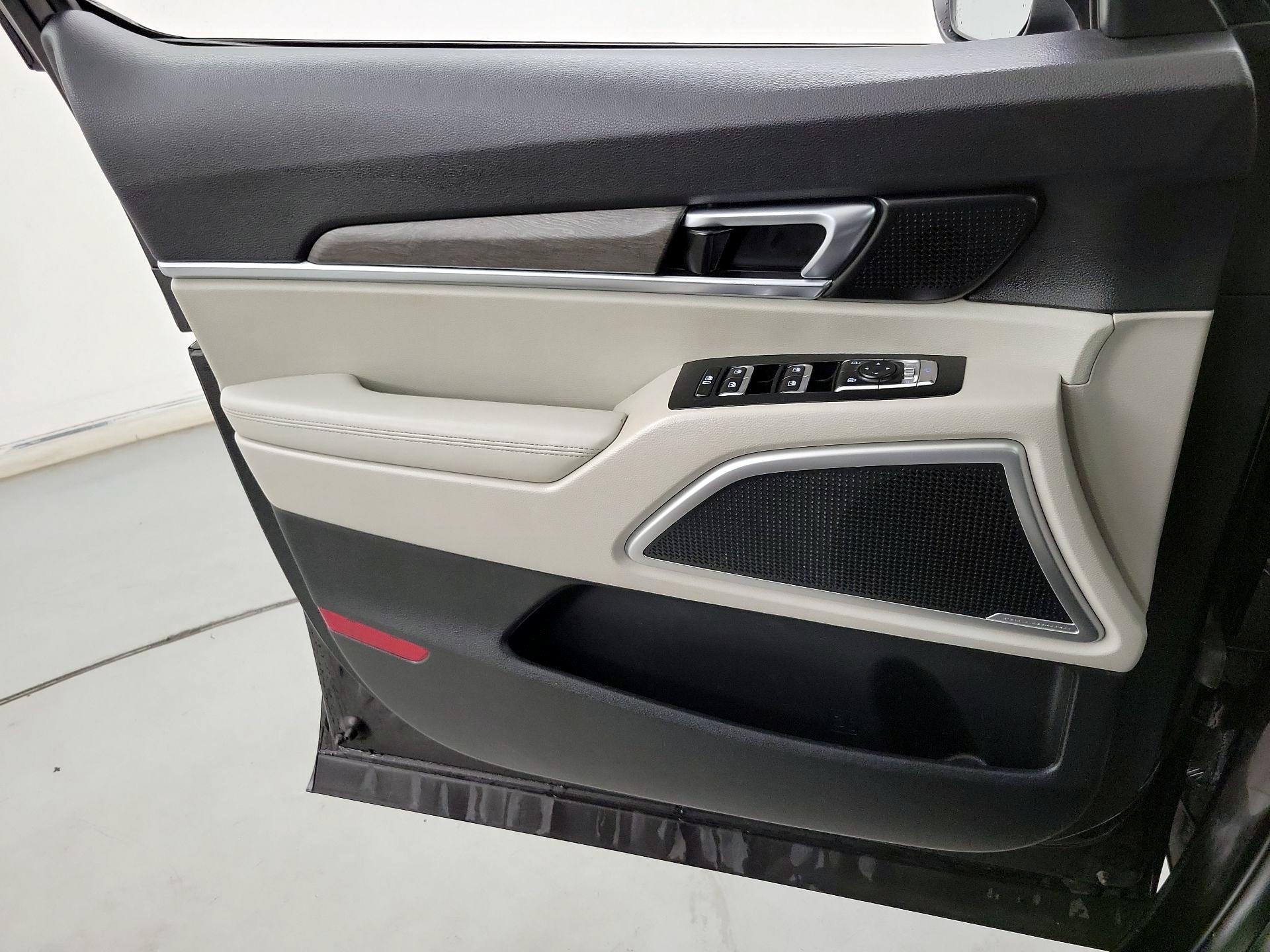Thumbnail: 2022 Kia Telluride - 12