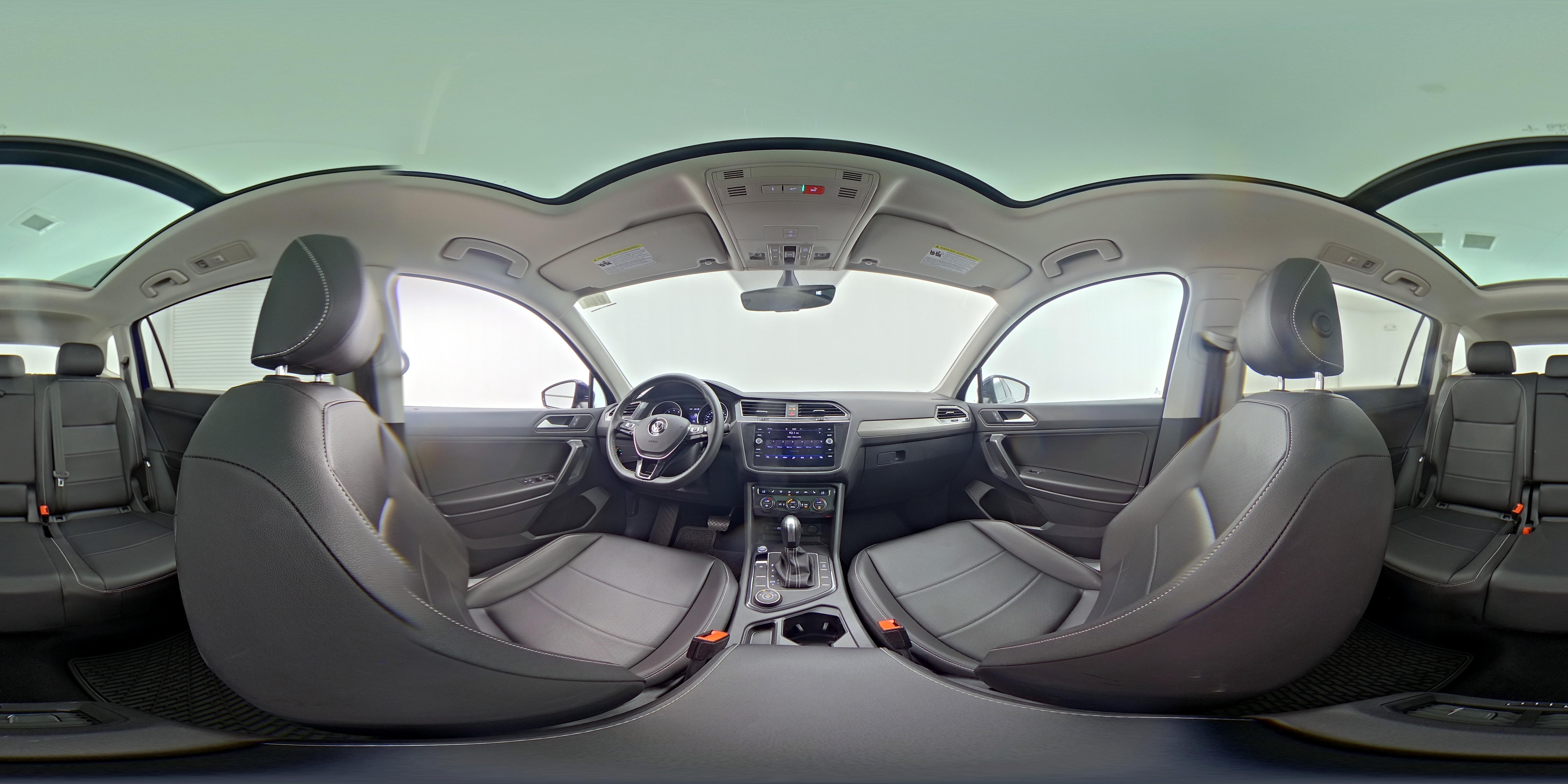 2021 Volkswagen Tiguan SE - Photo 25