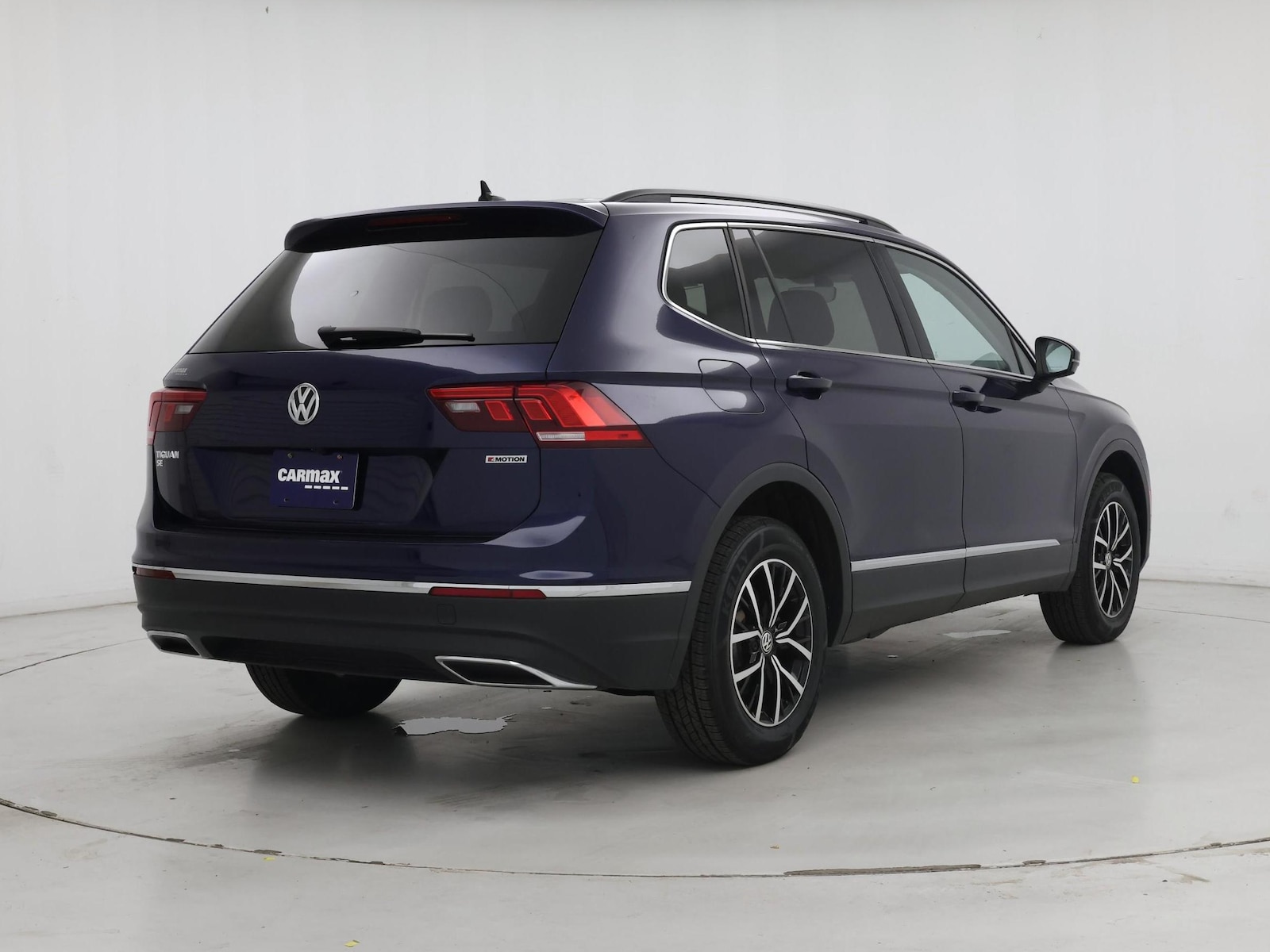 2021 Volkswagen Tiguan SE - Photo 9