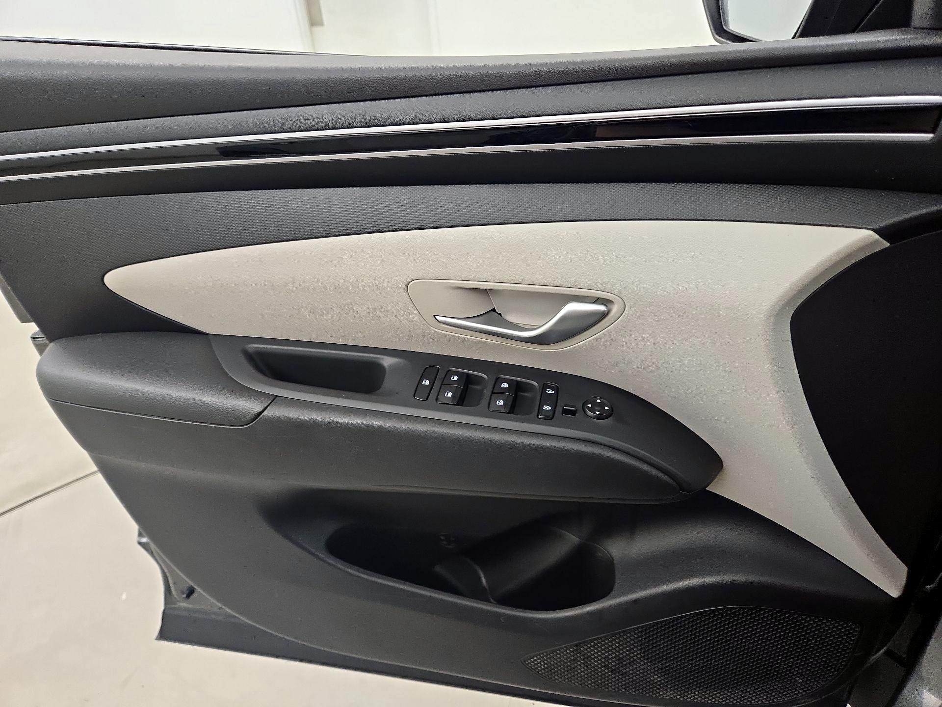 Thumbnail: 2023 Hyundai Tucson - 12