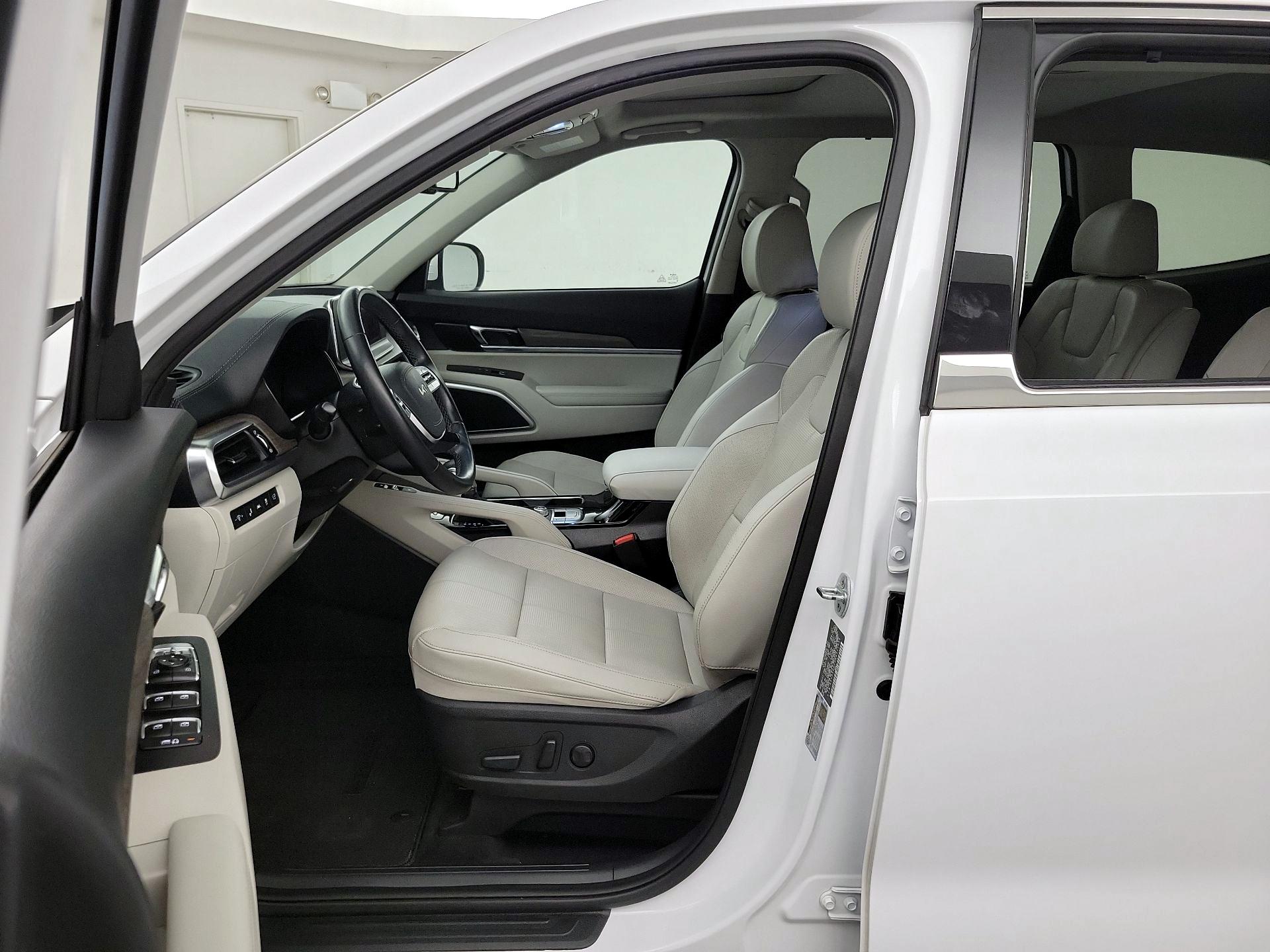 Thumbnail: 2022 Kia Telluride - 11