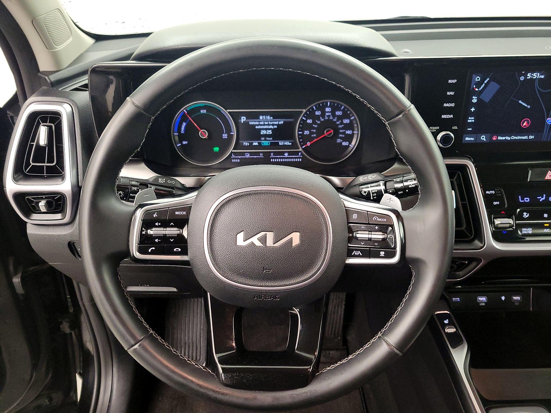 Thumbnail: 2023 Kia Sorento - 10
