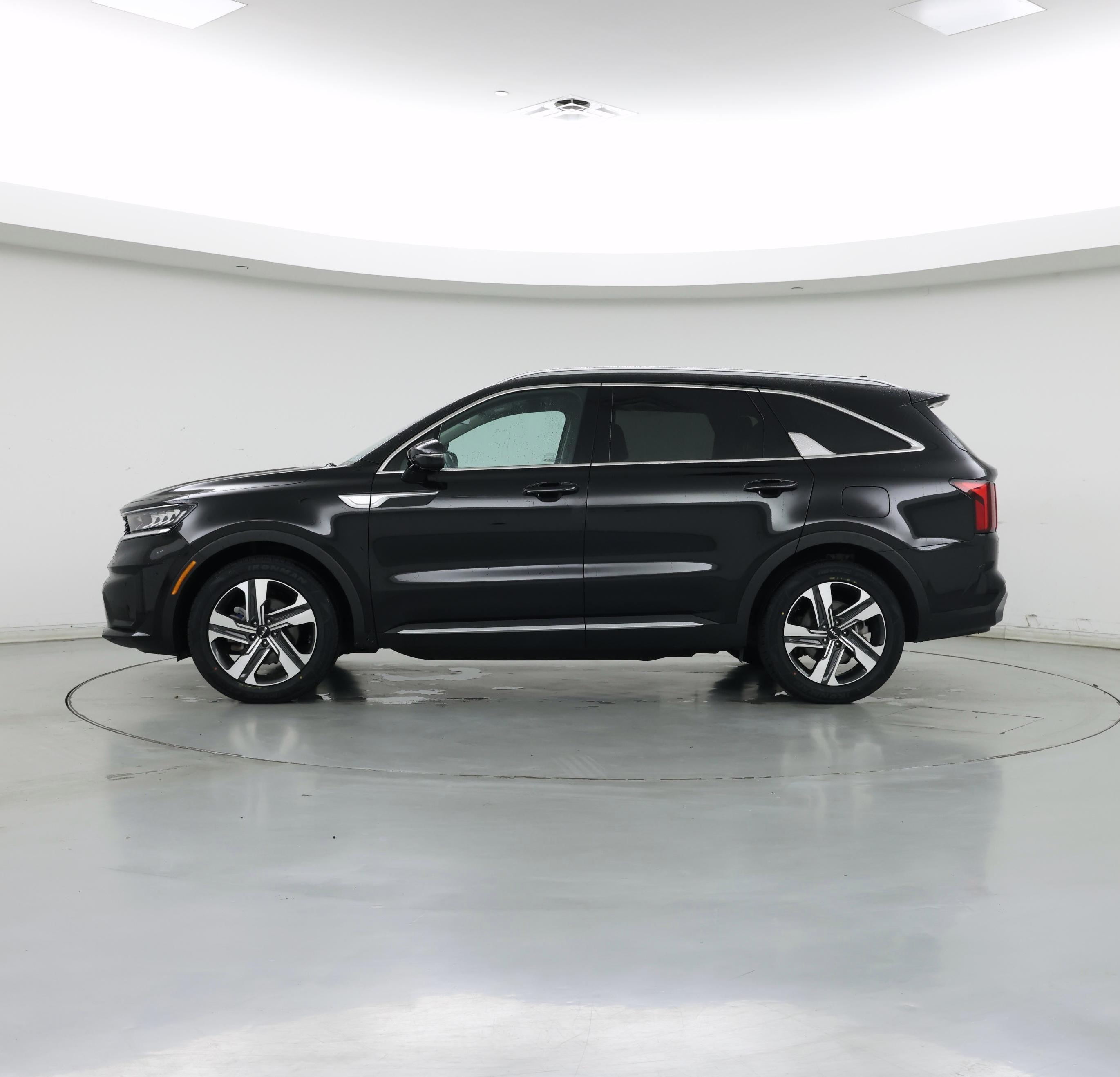 Thumbnail: 2023 Kia Sorento - 3
