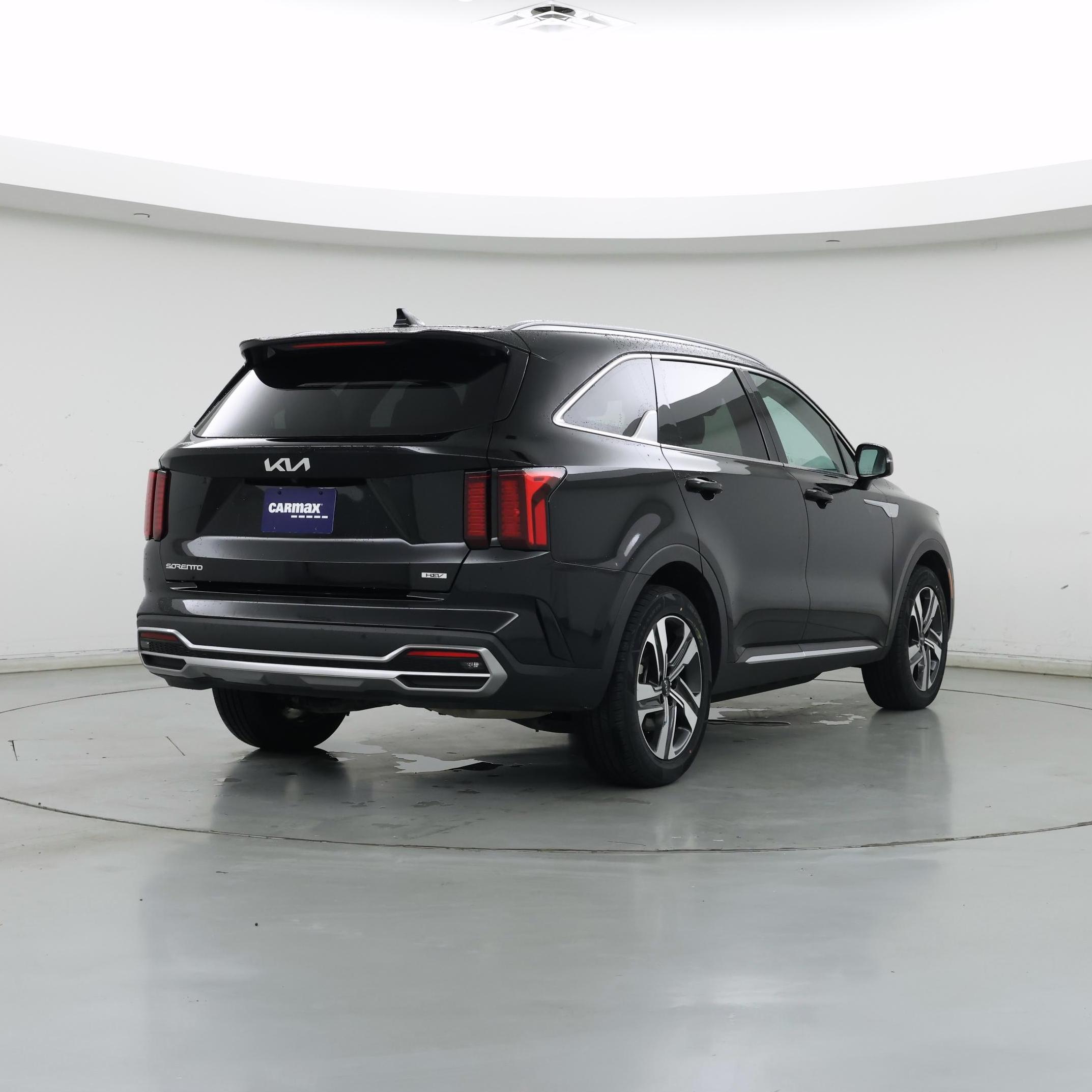 Thumbnail: 2023 Kia Sorento - 8