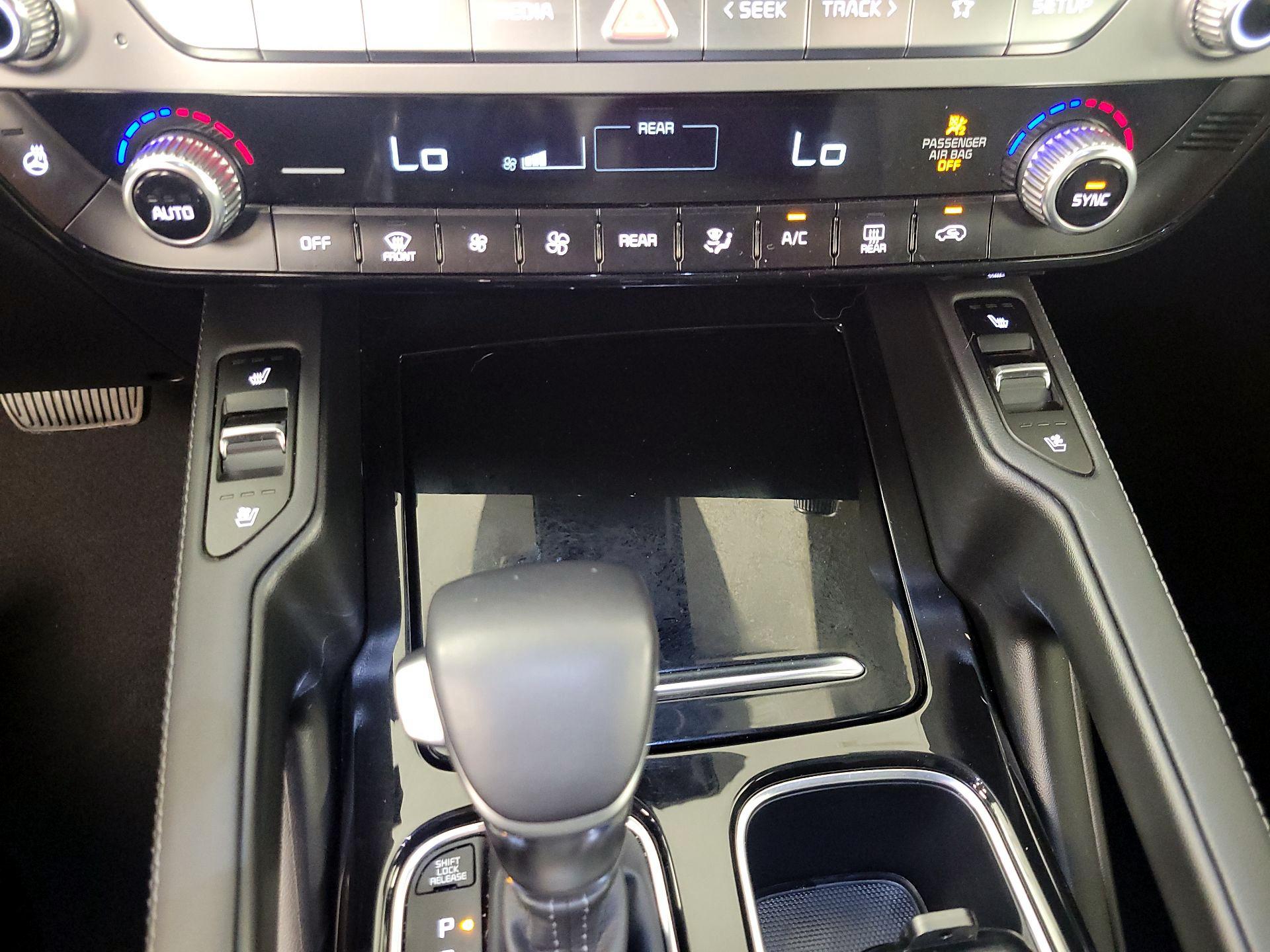 Thumbnail: 2023 Kia Telluride - 17