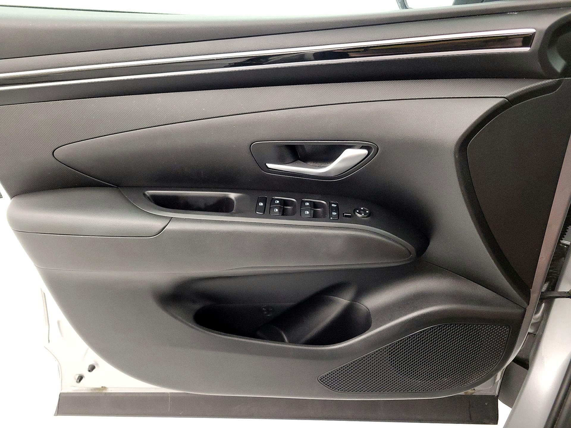 Thumbnail: 2023 Hyundai Tucson - 12