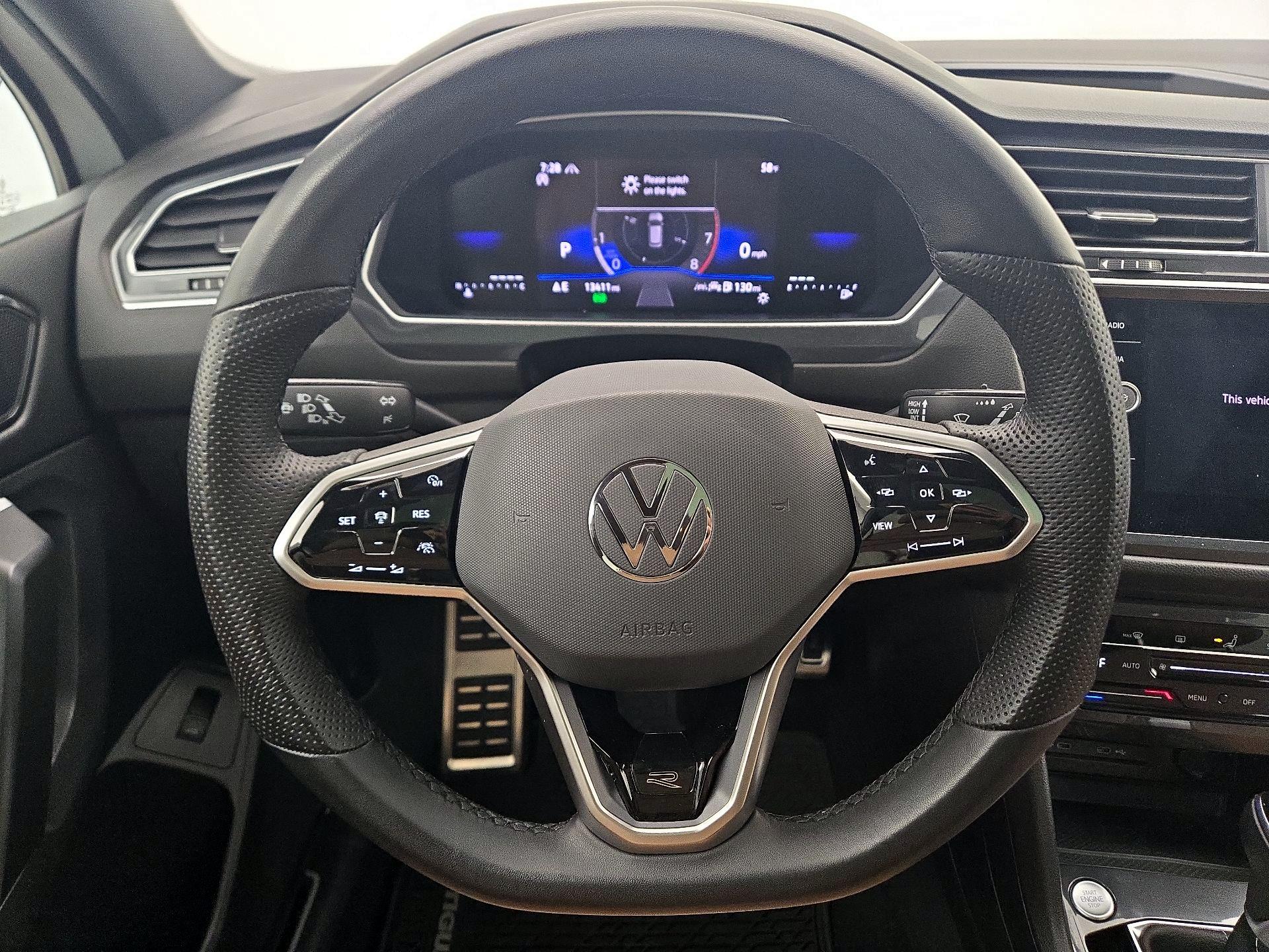 Thumbnail: 2024 Volkswagen Tiguan - 10