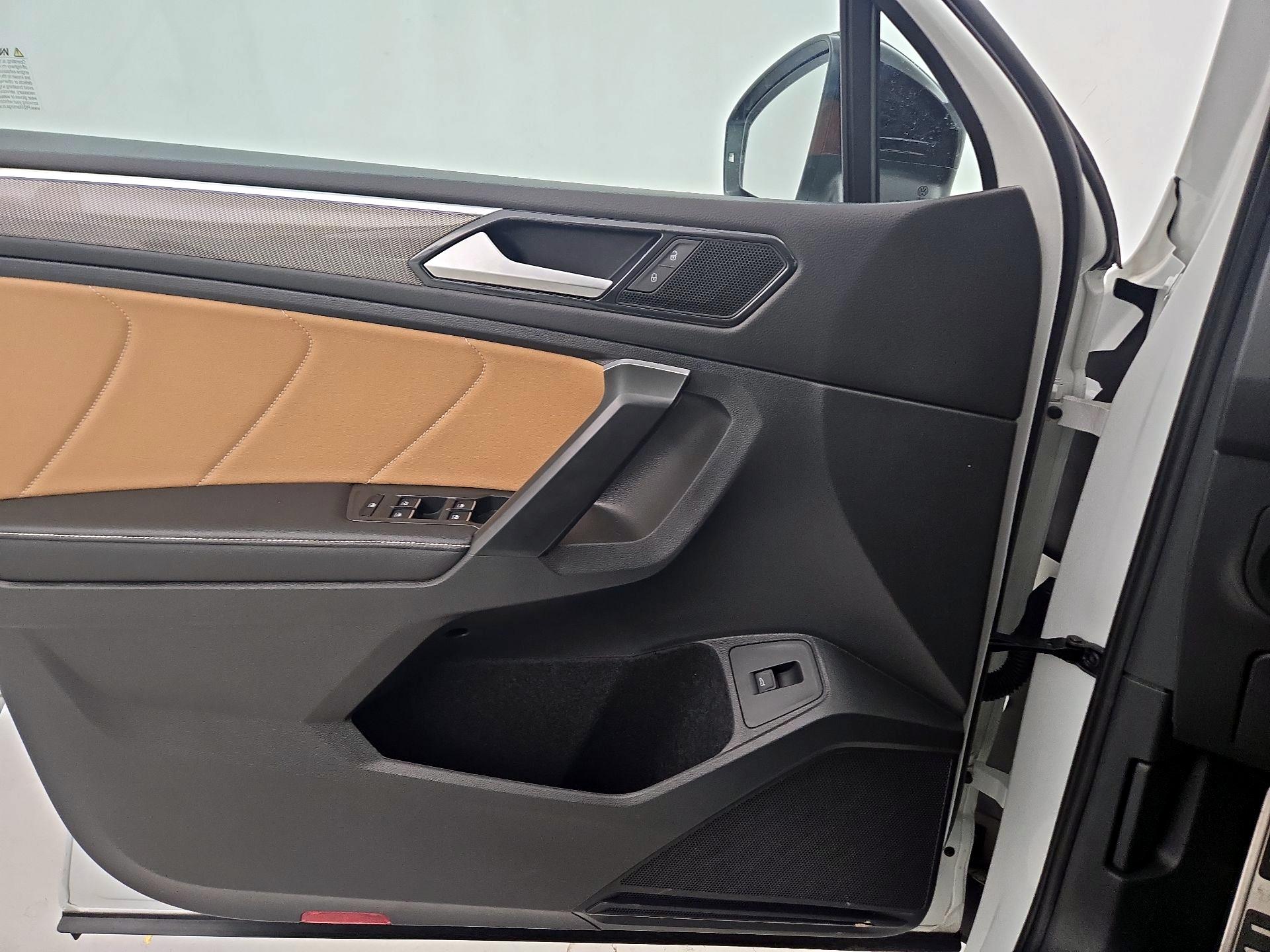 Thumbnail: 2024 Volkswagen Tiguan - 12