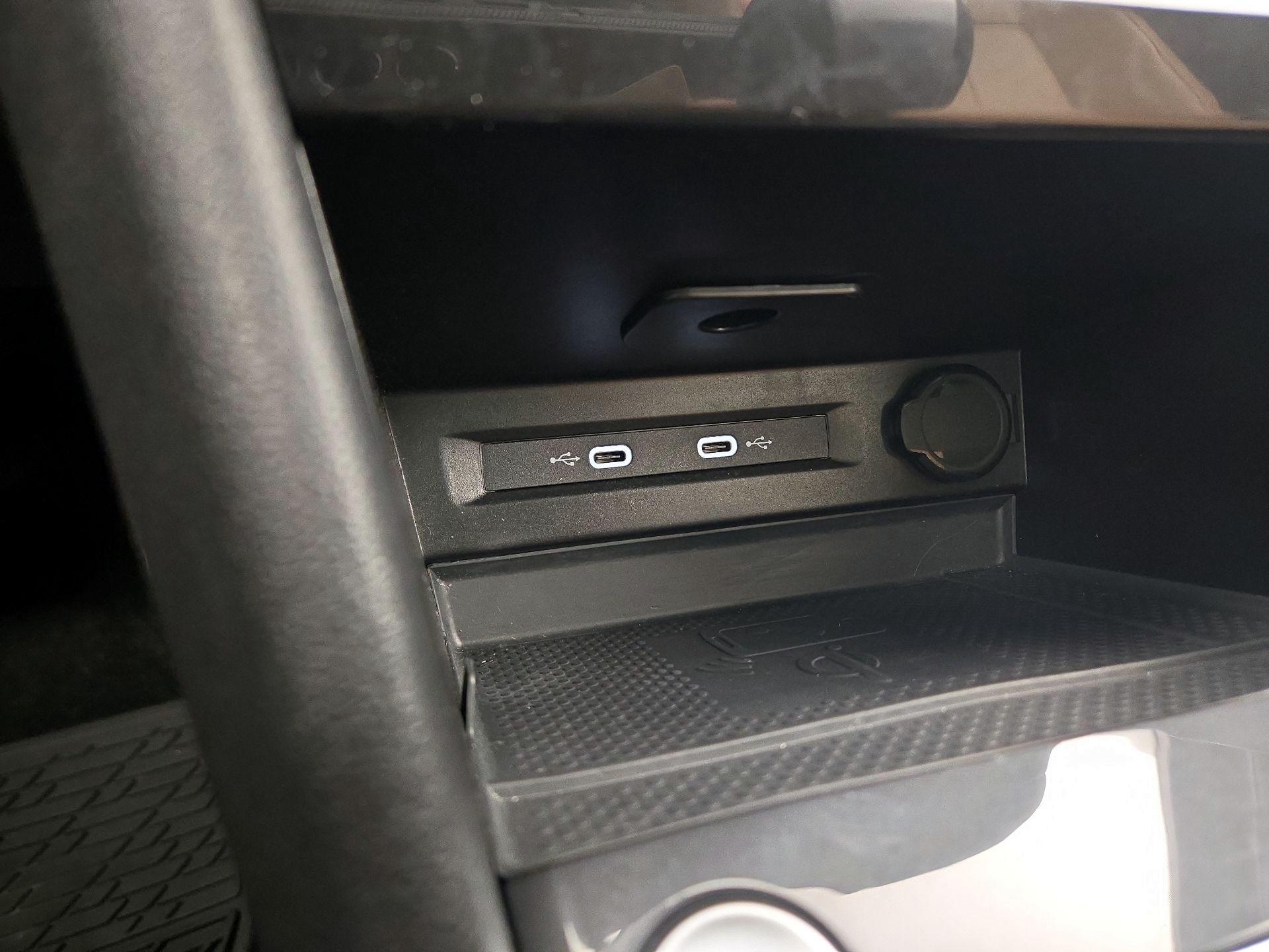 Thumbnail: 2024 Volkswagen Tiguan - 18