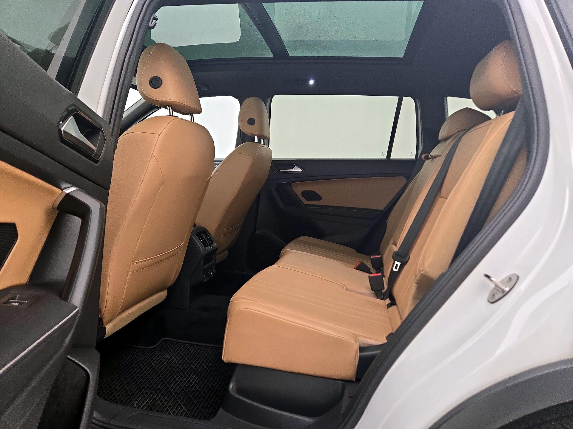 Thumbnail: 2024 Volkswagen Tiguan - 20