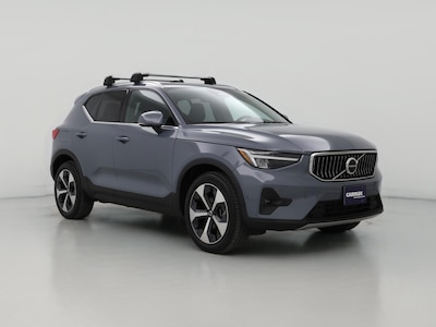 2023 Volvo XC40 B5 Plus Bright Theme