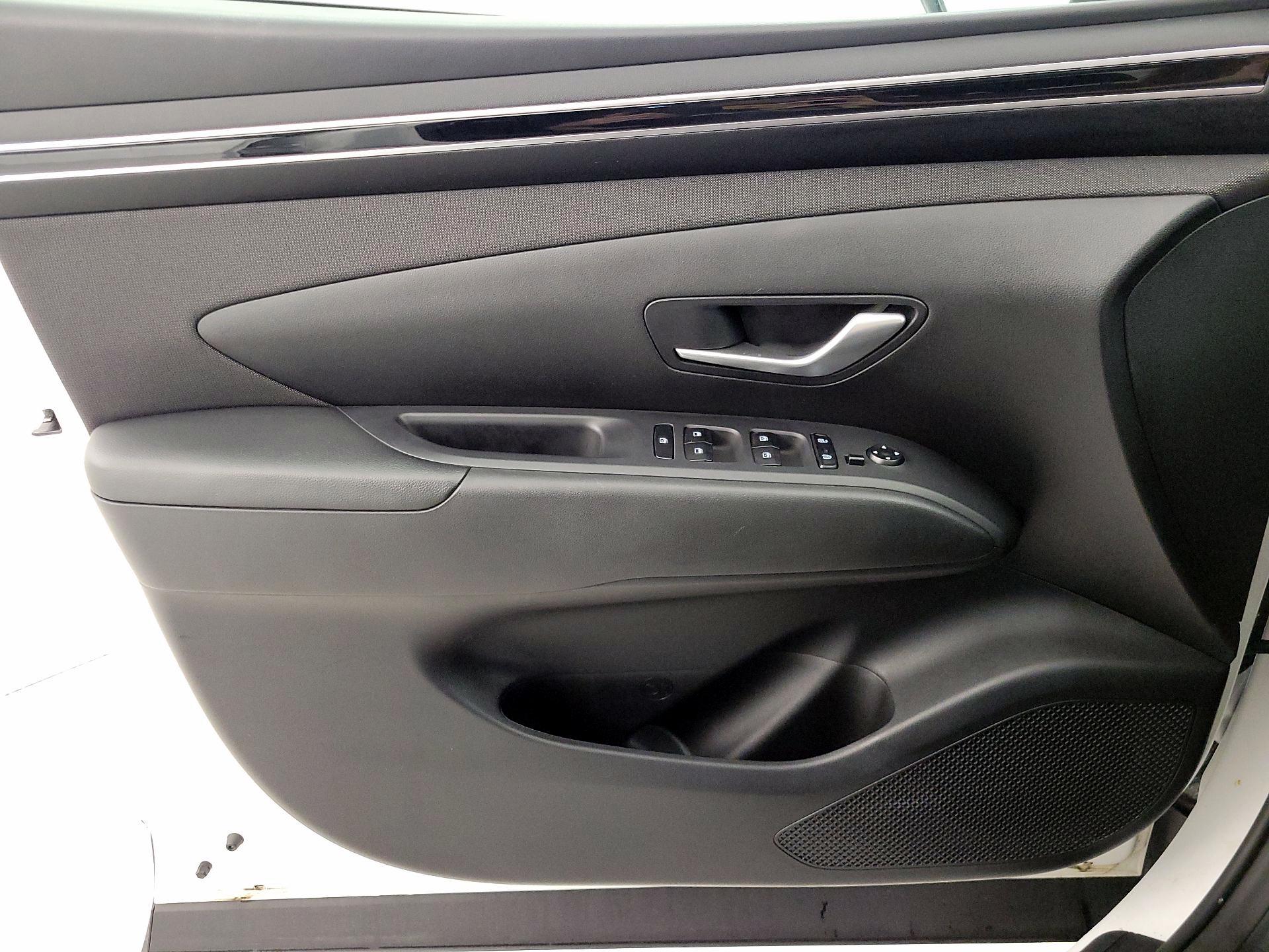 Thumbnail: 2023 Hyundai Tucson - 12