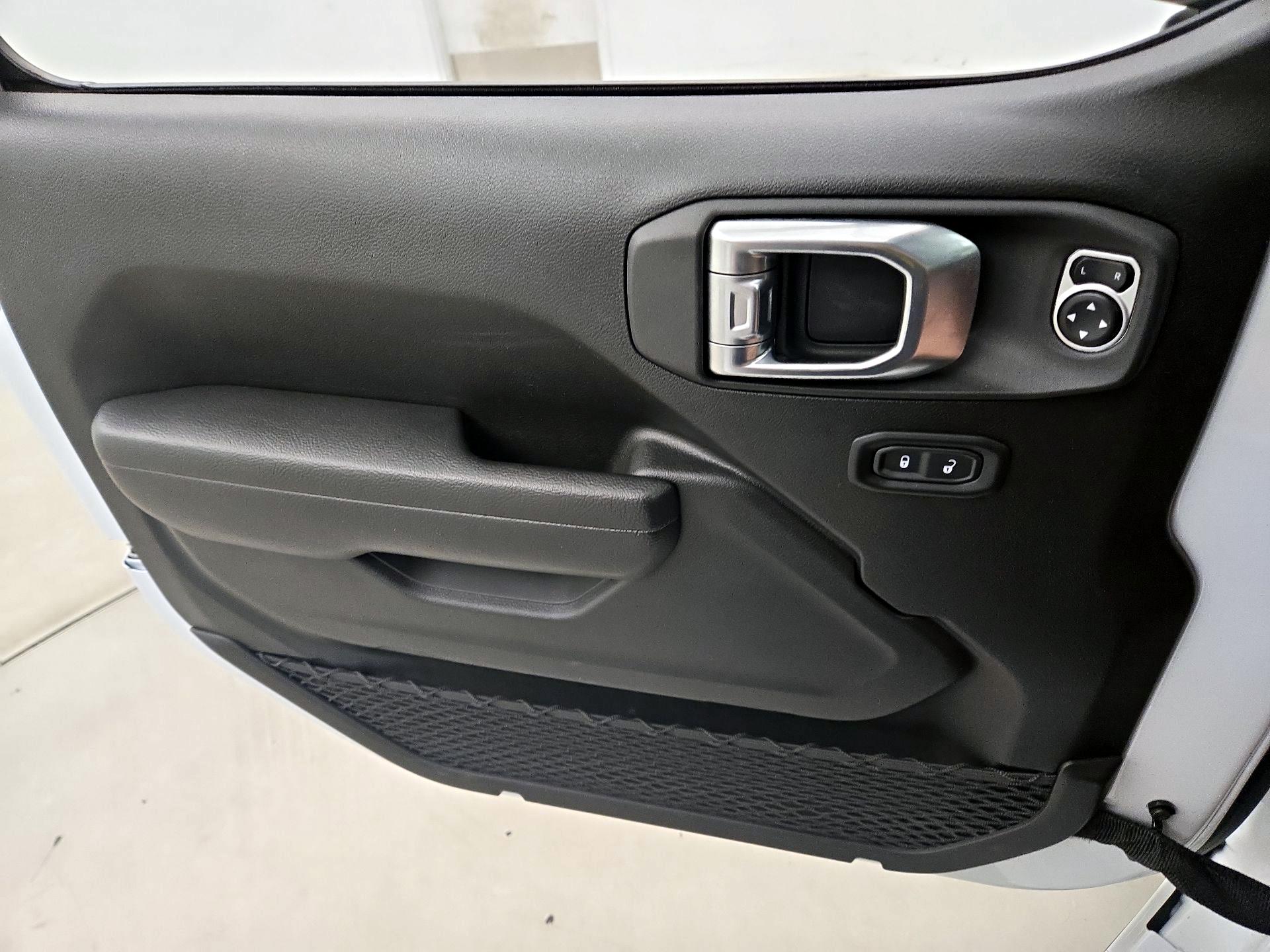 Thumbnail: 2024 Jeep Wrangler - 12