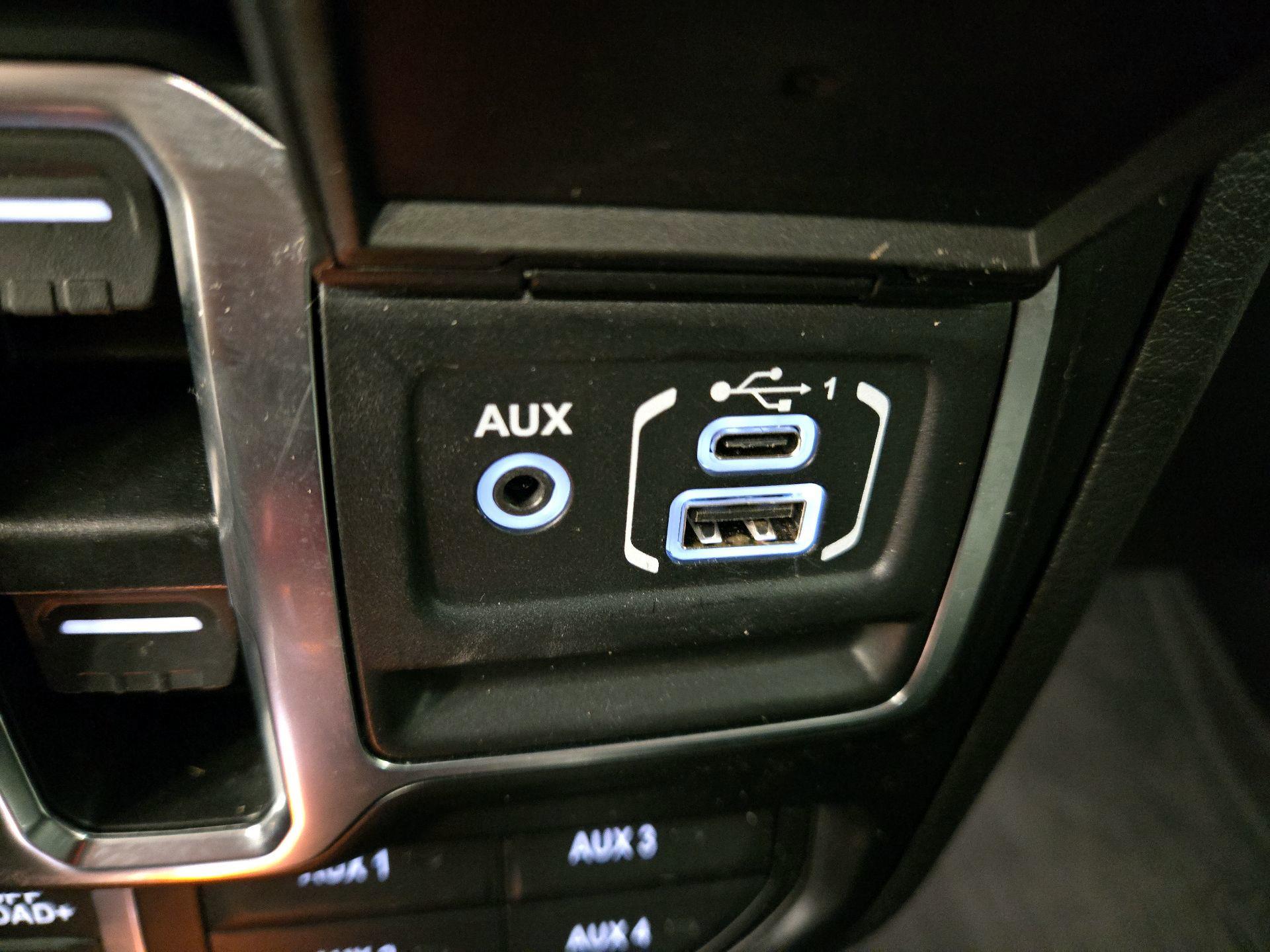 Thumbnail: 2024 Jeep Wrangler - 18