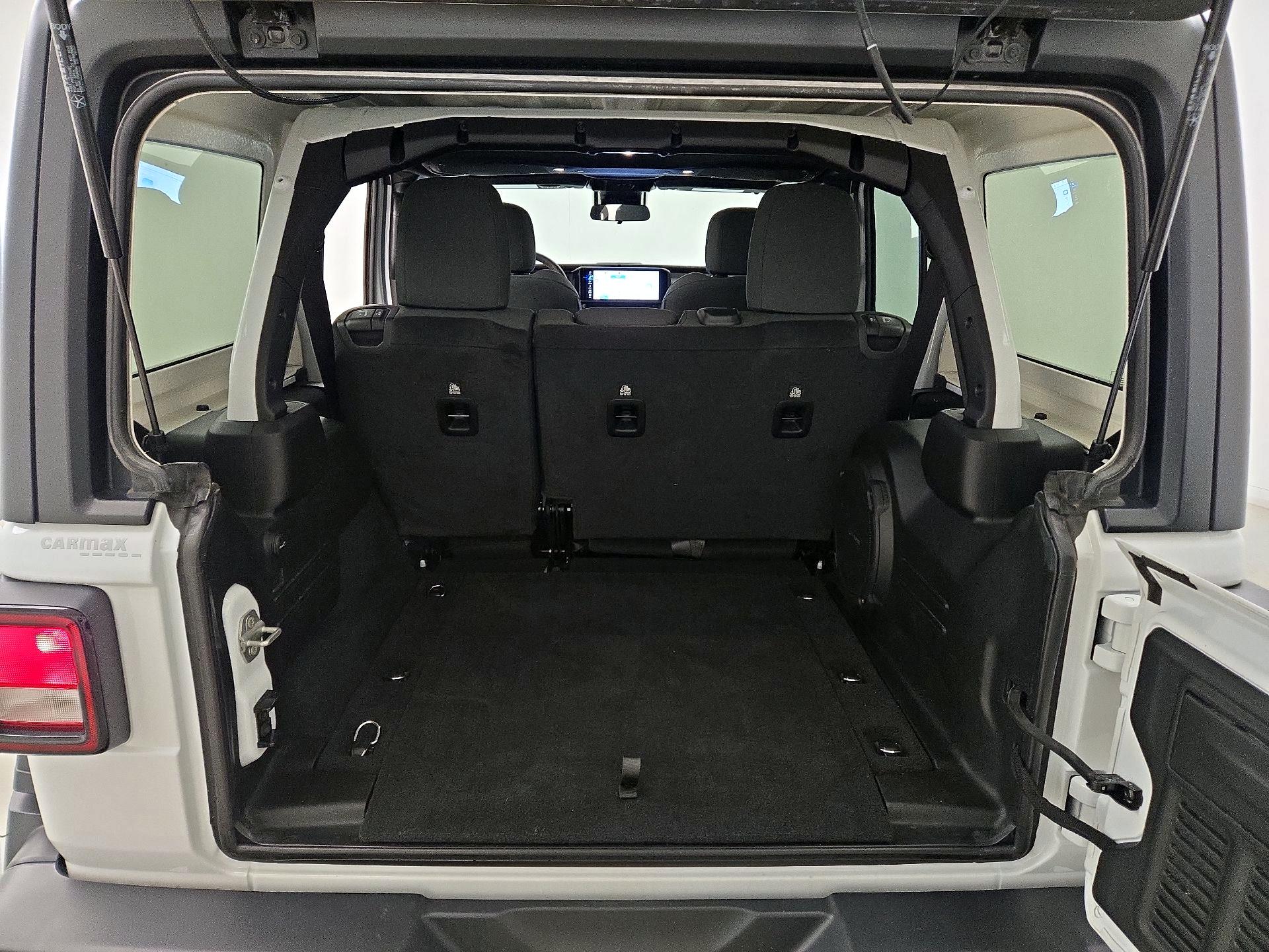 Thumbnail: 2024 Jeep Wrangler - 20