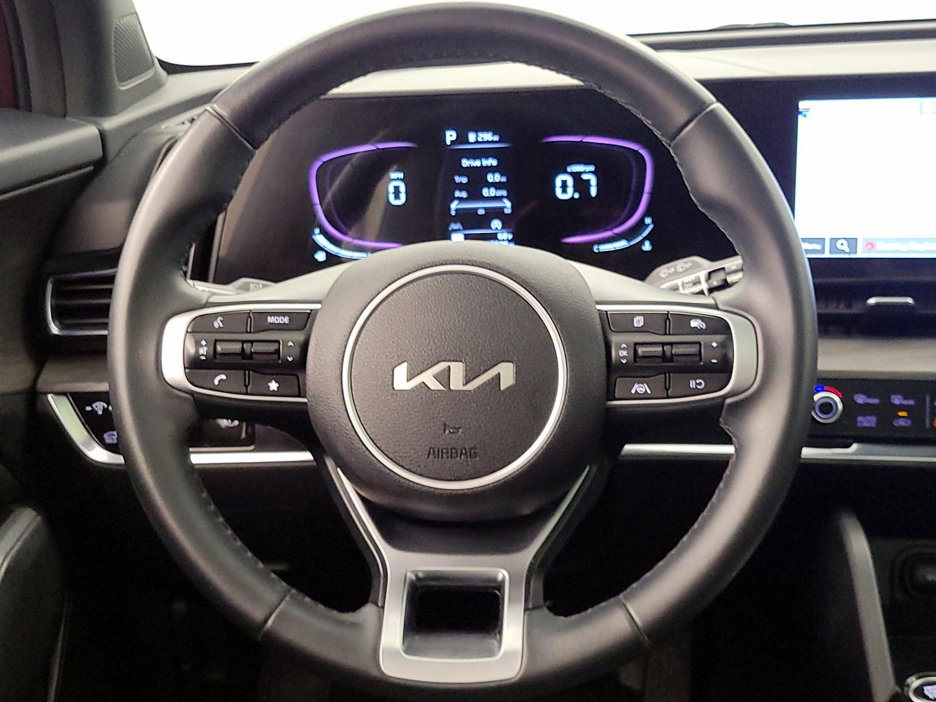 Thumbnail: 2023 Kia Sportage - 10