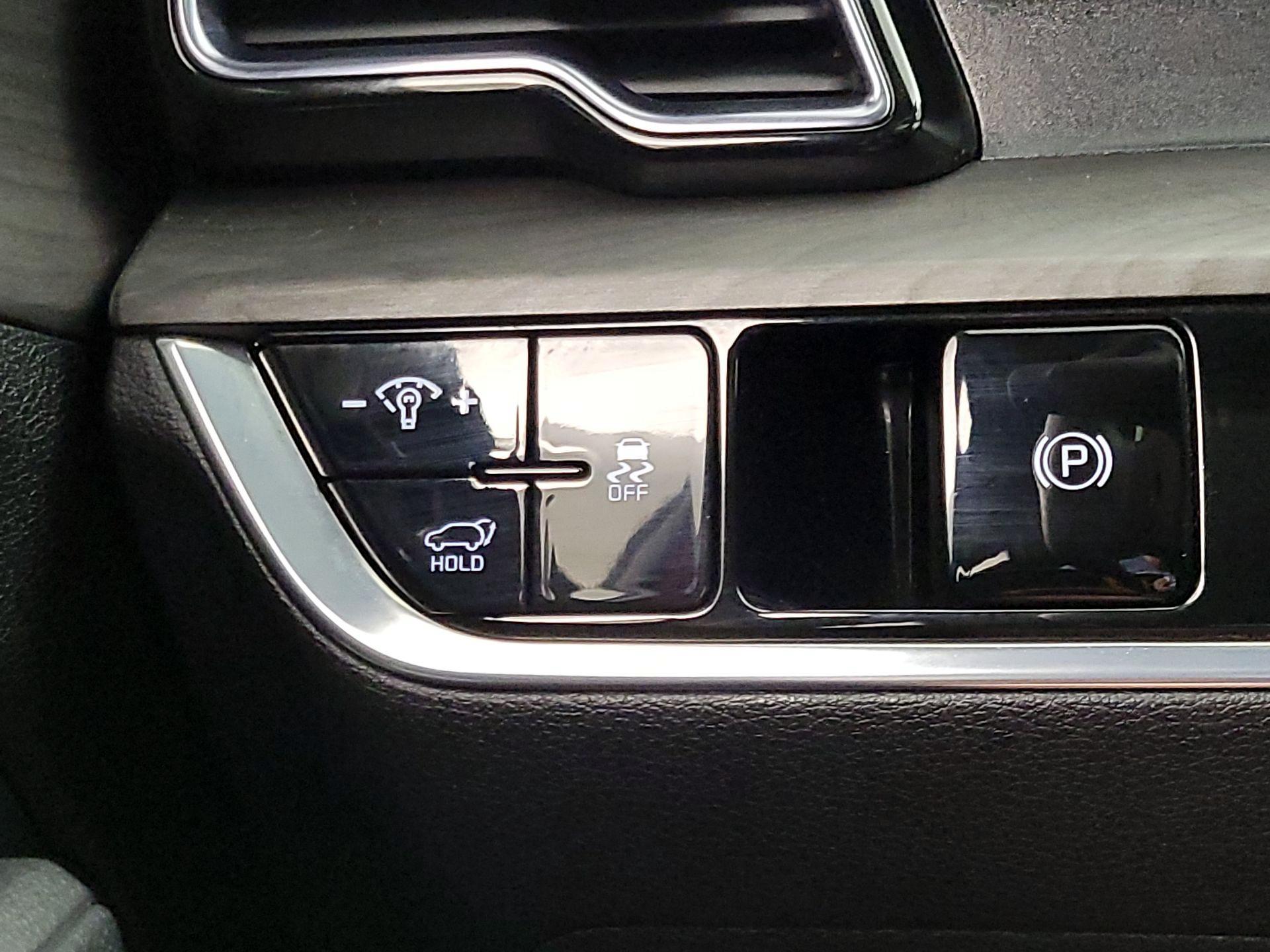 Thumbnail: 2023 Kia Sportage - 13