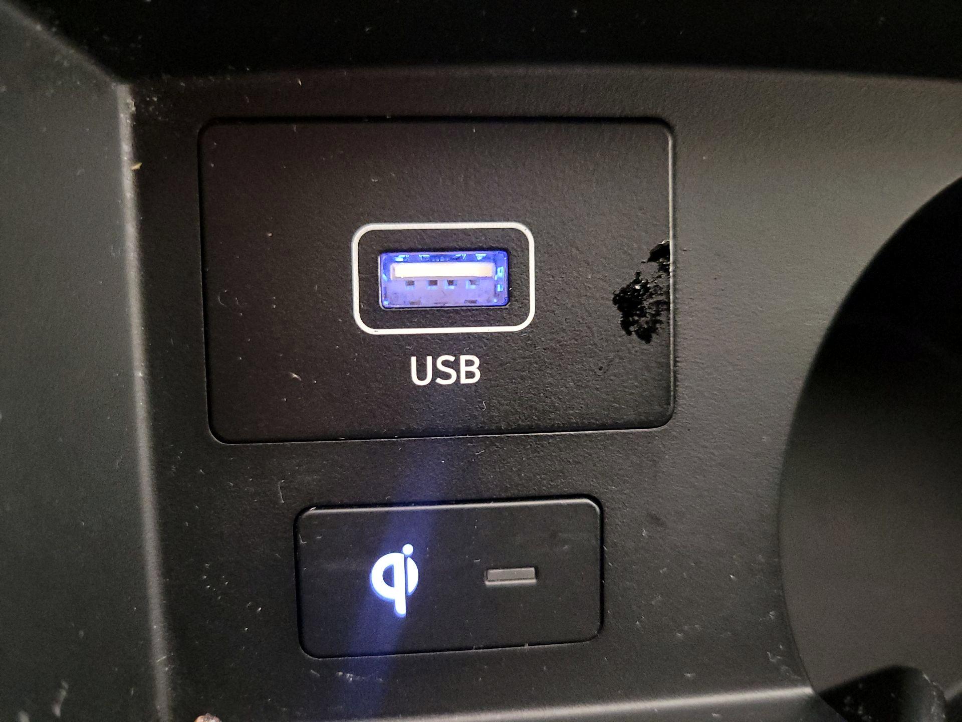 Thumbnail: 2023 Hyundai Santa Fe - 19