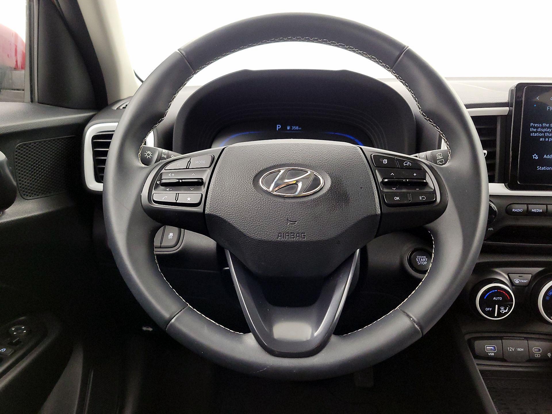 Thumbnail: 2023 Hyundai Venue - 10