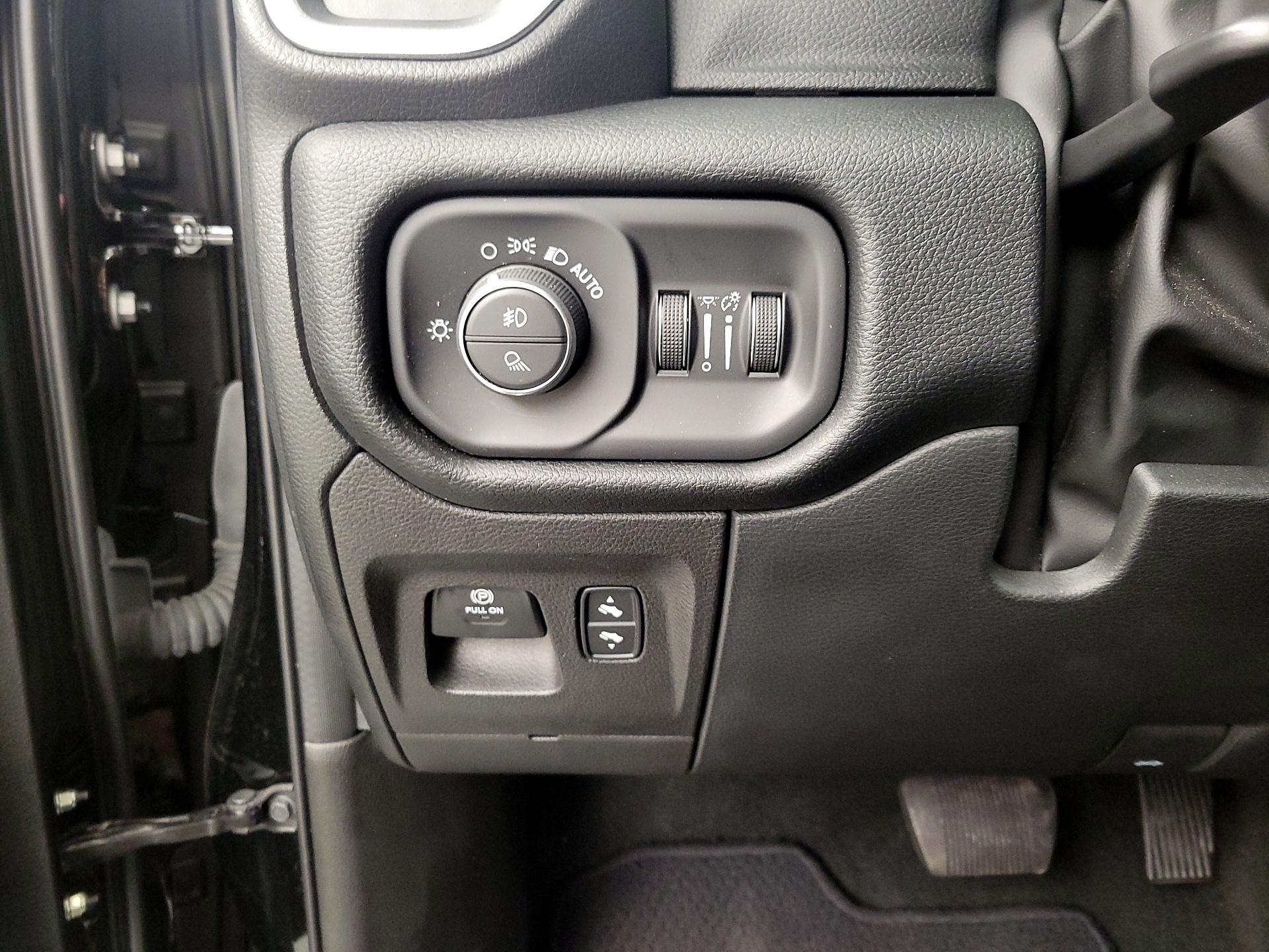 Thumbnail: 2022 RAM 1500 - 13